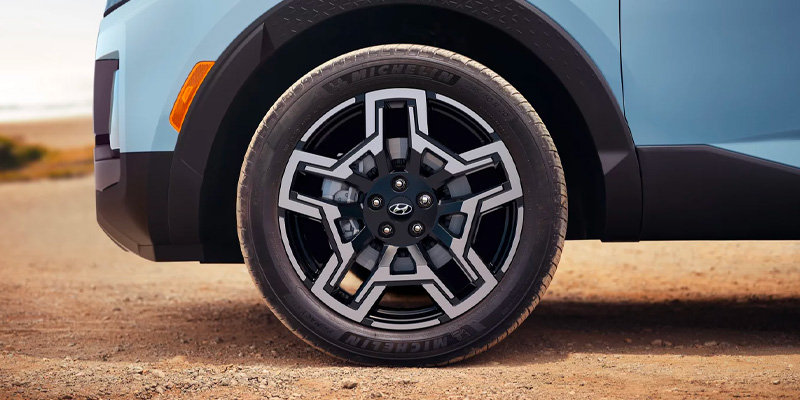 2026 Hyundai Santa Cruz Wheel Close Up