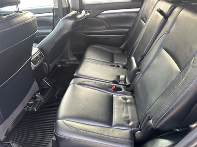 2018 Toyota Highlander SE