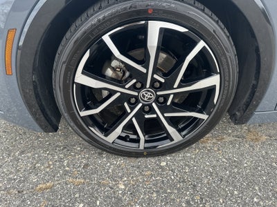 2024 Toyota Prius Prime SE