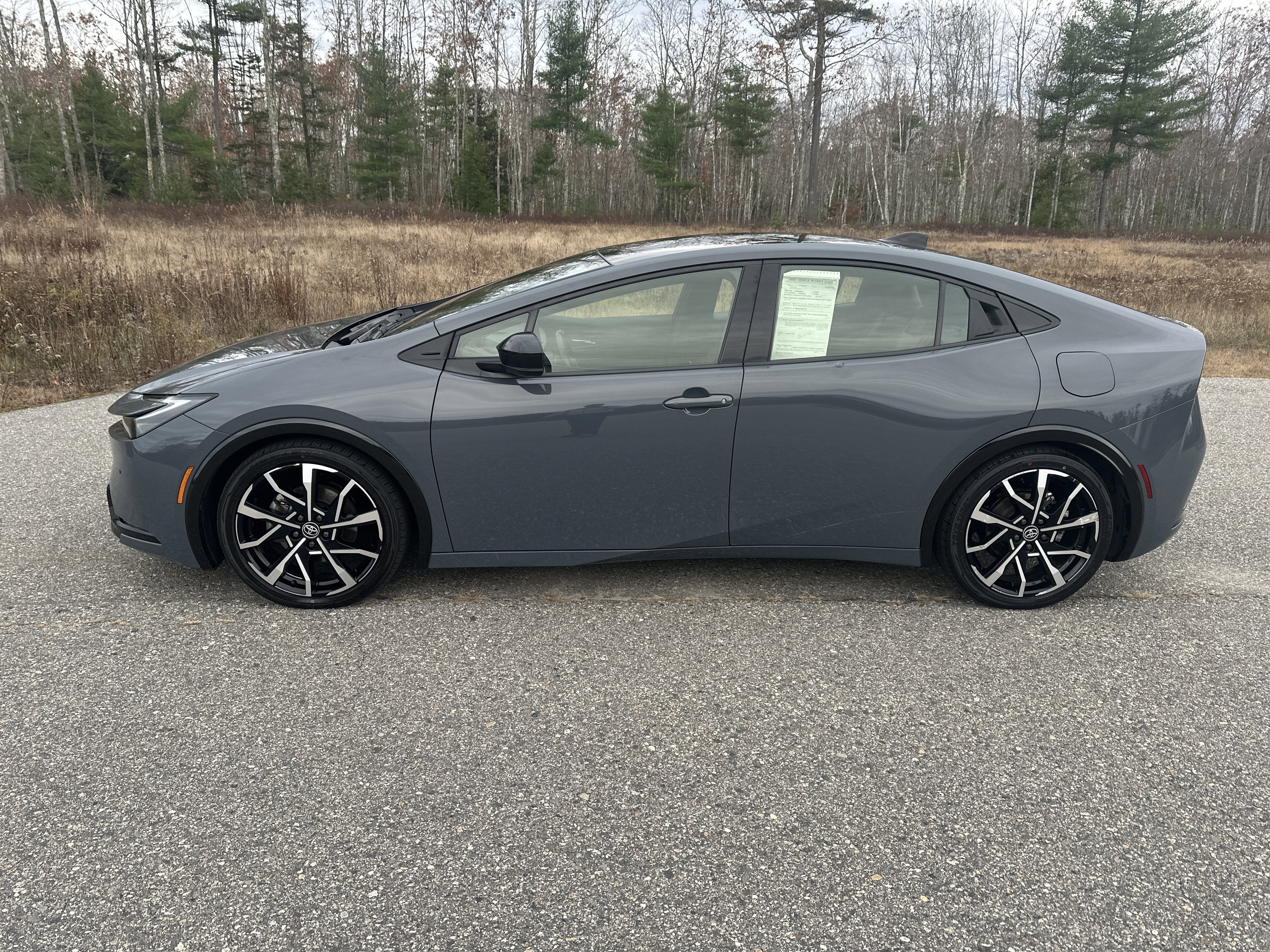 2024 Toyota Prius Prime SE