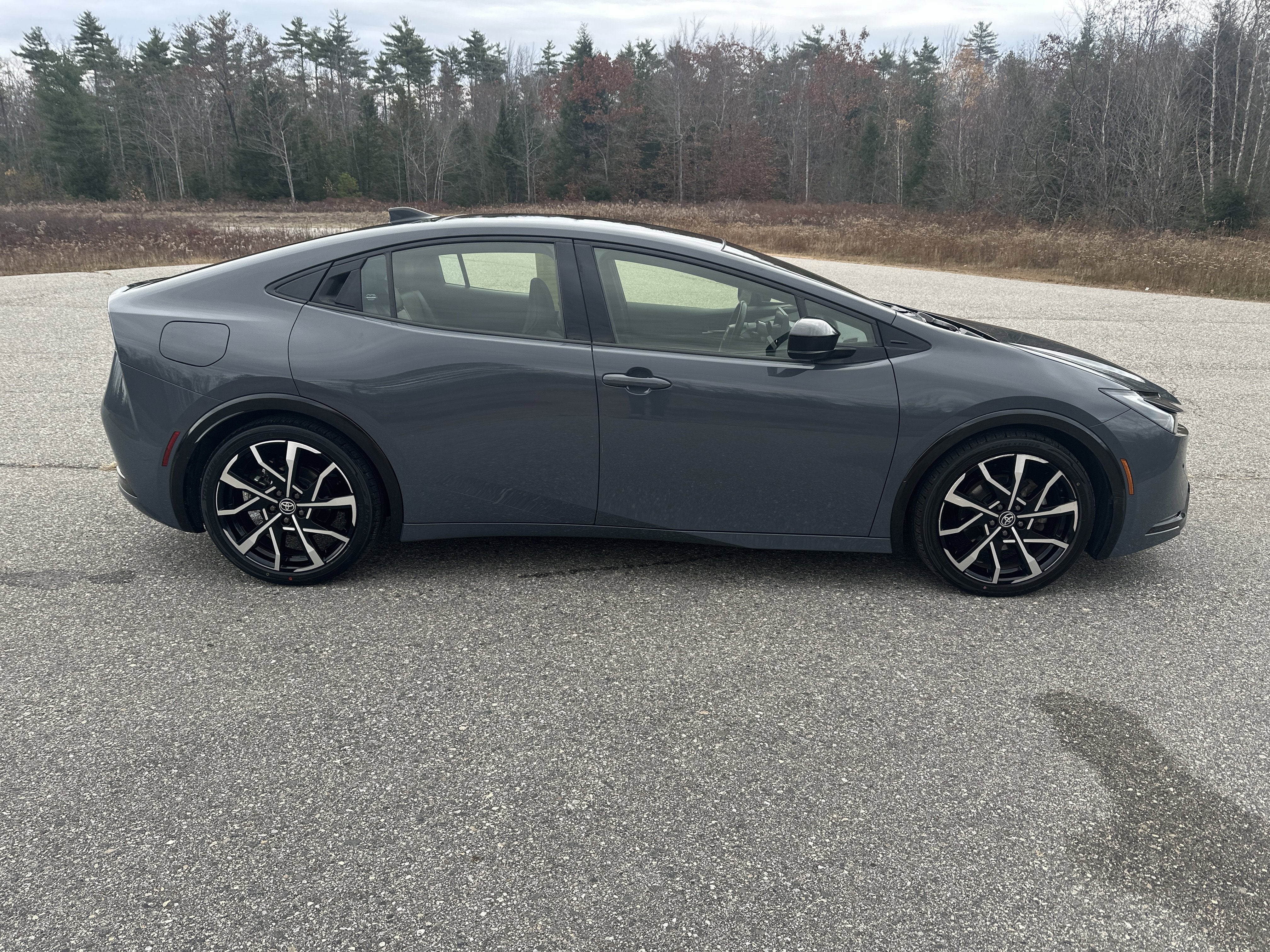 2024 Toyota Prius Prime SE