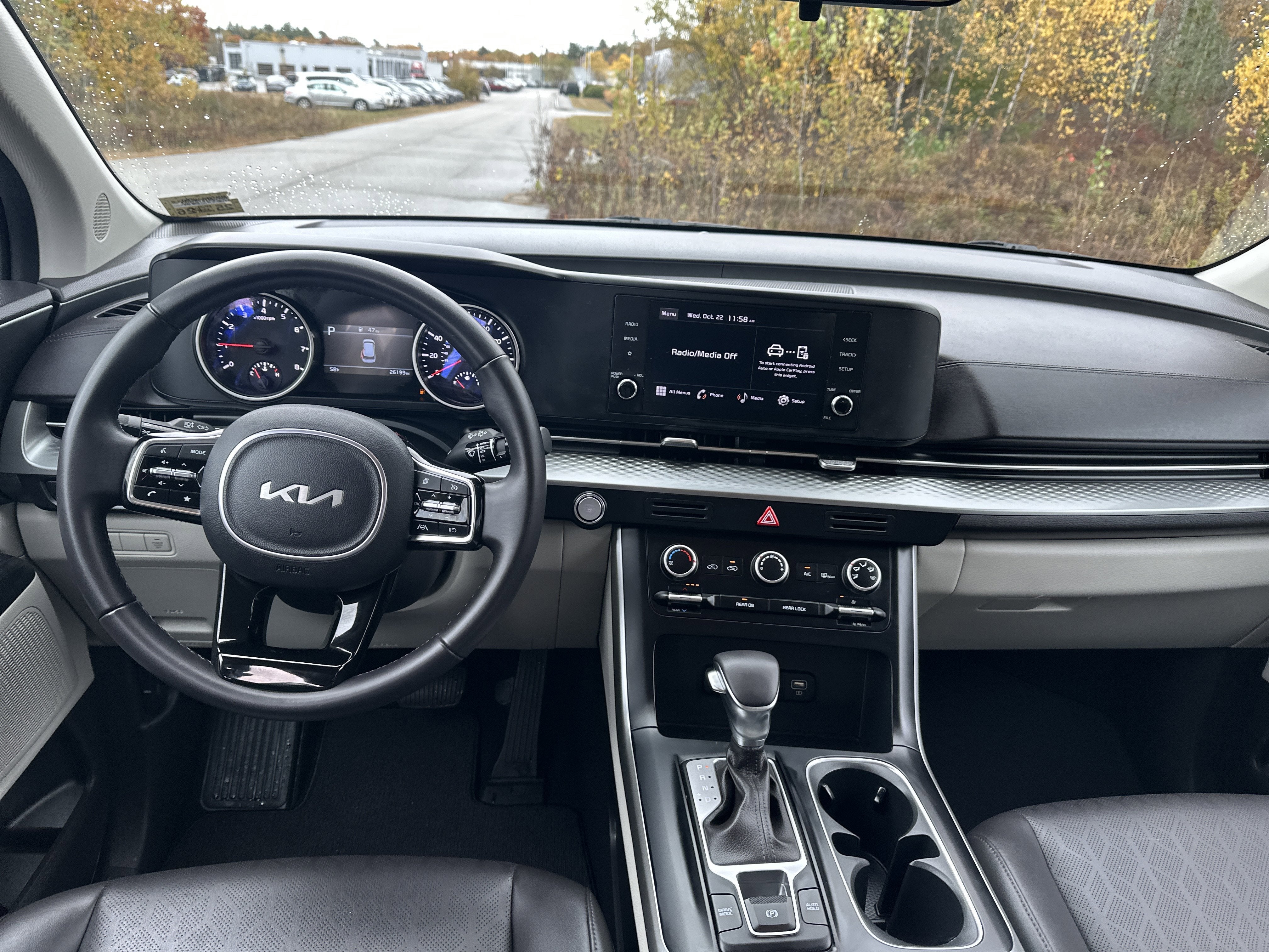 2023 Kia Carnival LX