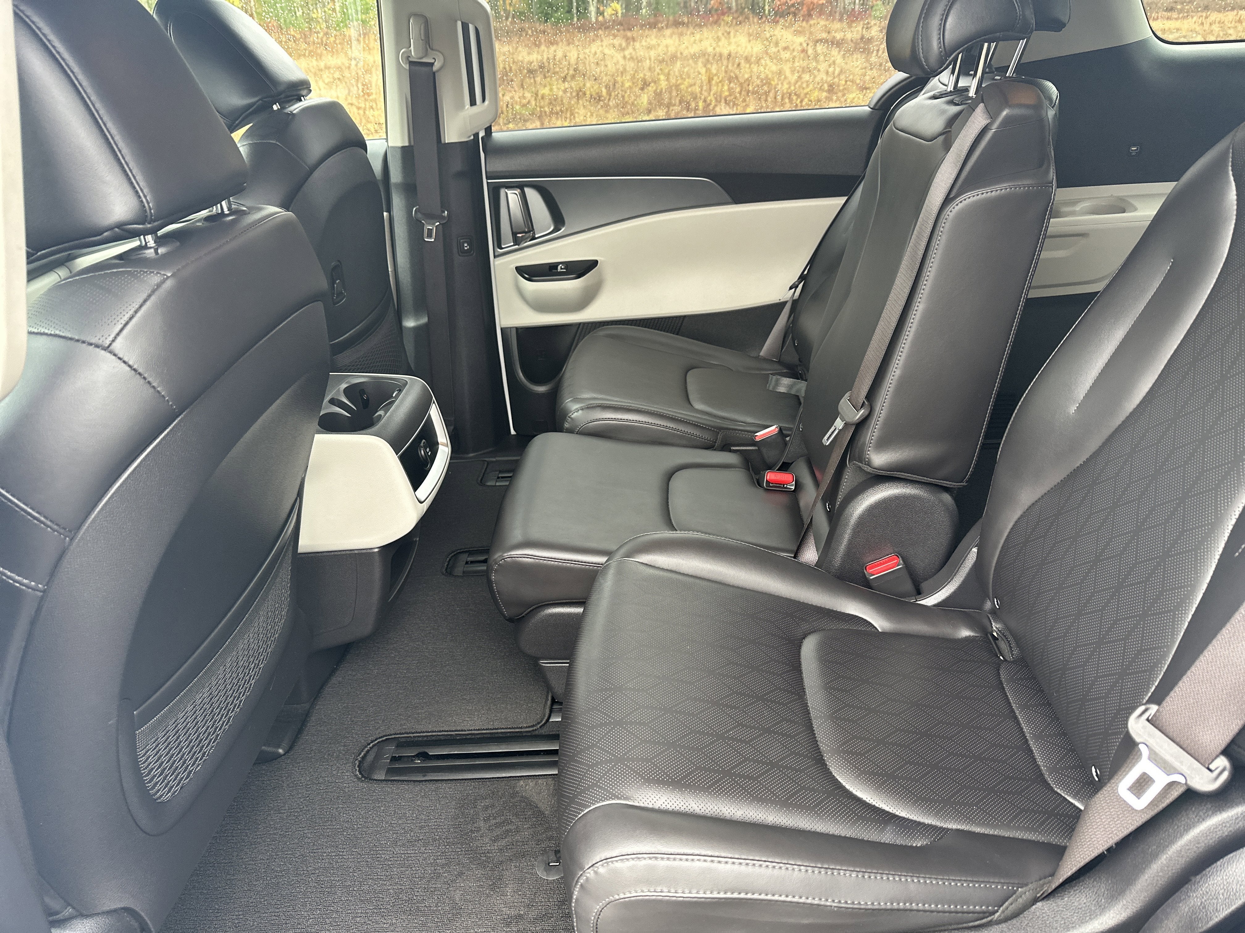 2023 Kia Carnival LX