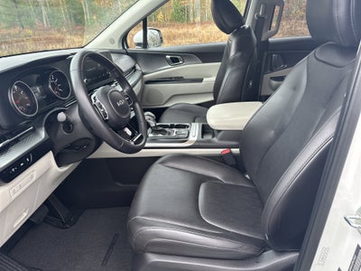 2023 Kia Carnival LX