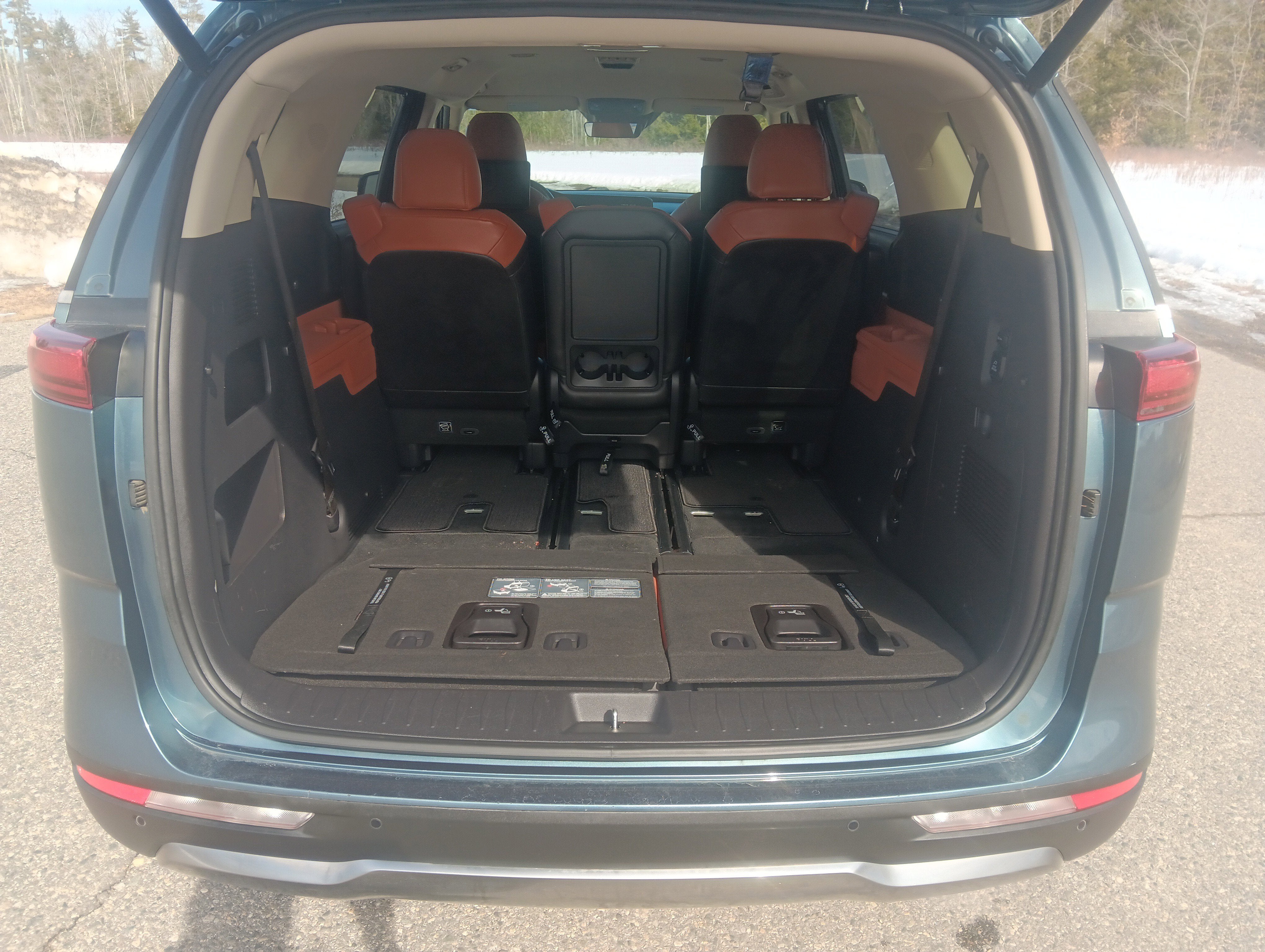 2023 Kia Carnival SX