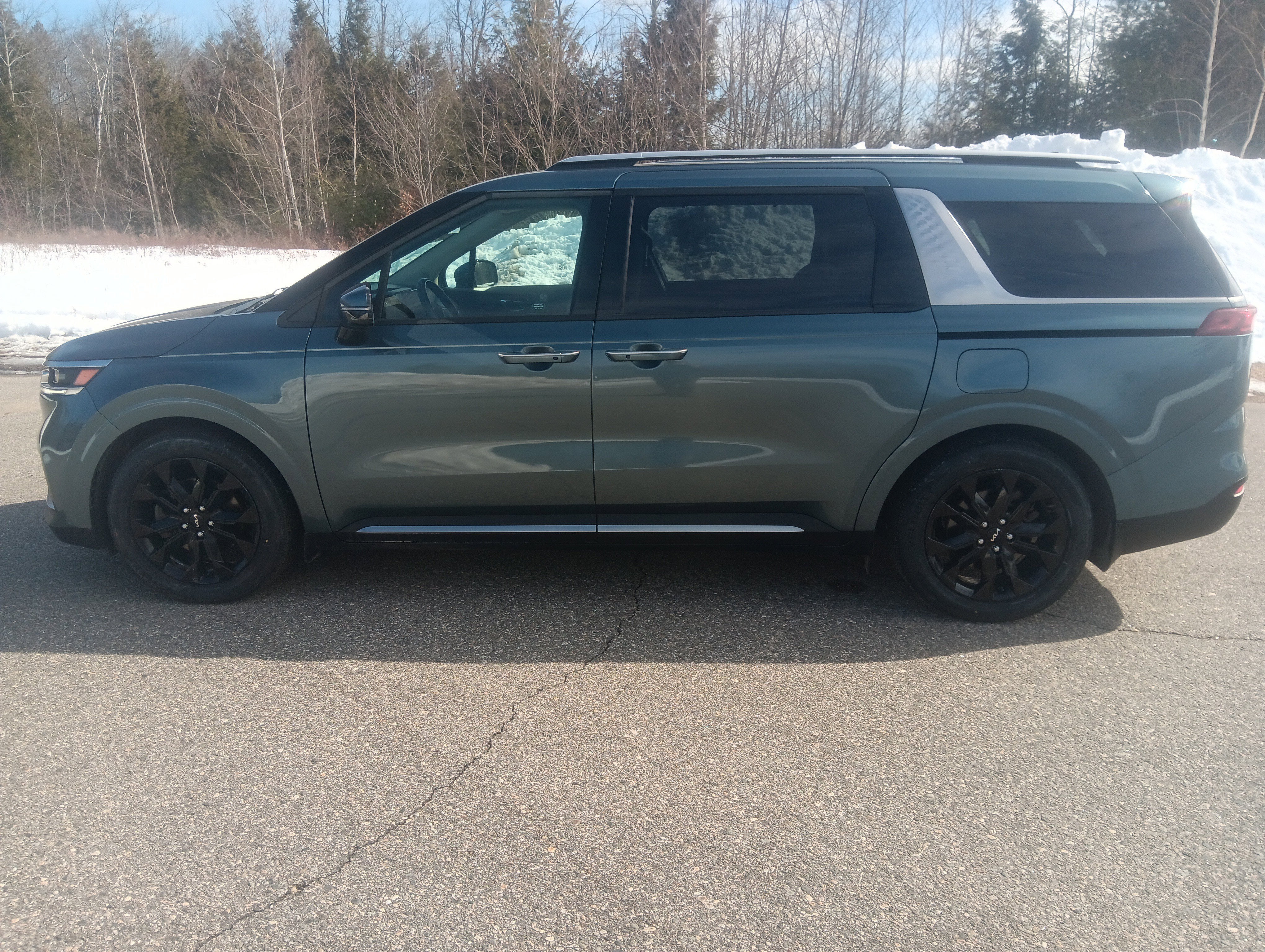 2023 Kia Carnival SX