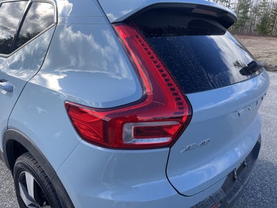 2019 Volvo XC40 Momentum