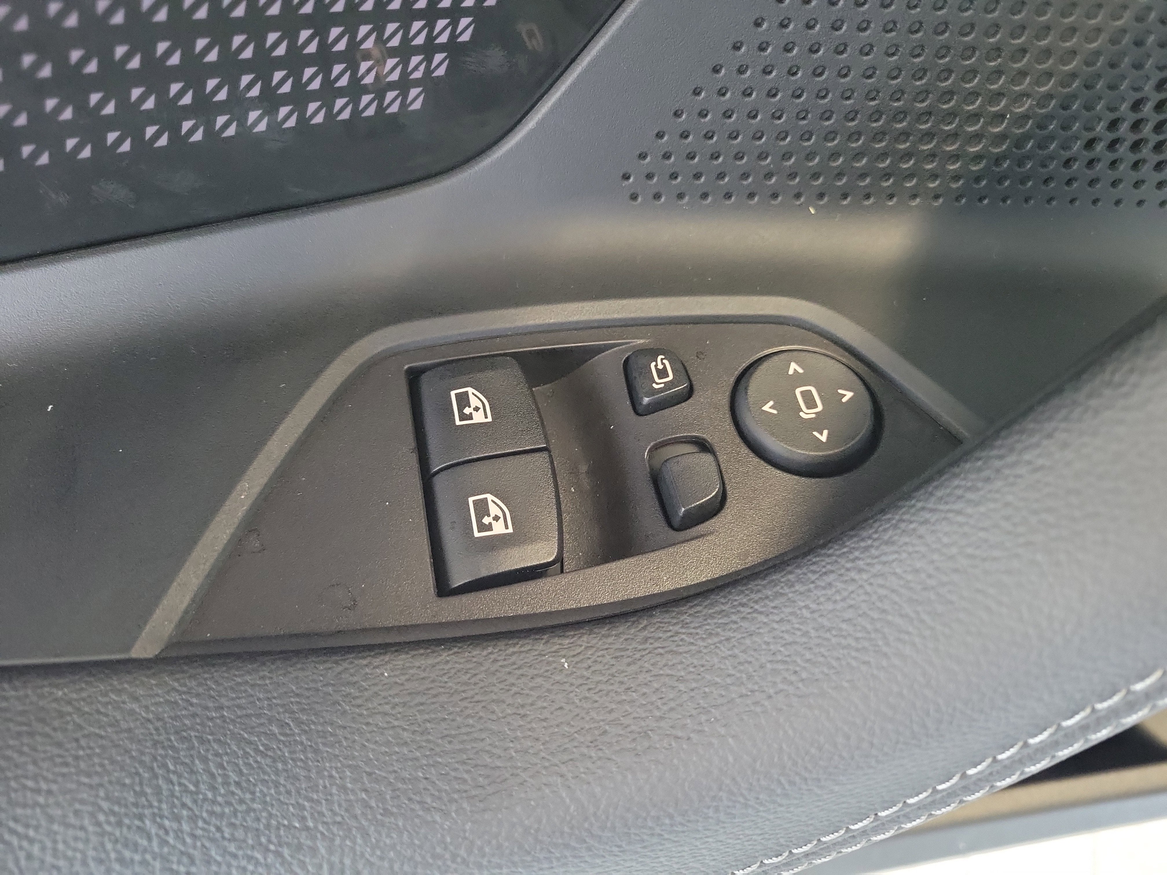 2026 BMW 2 Series 230i xDrive