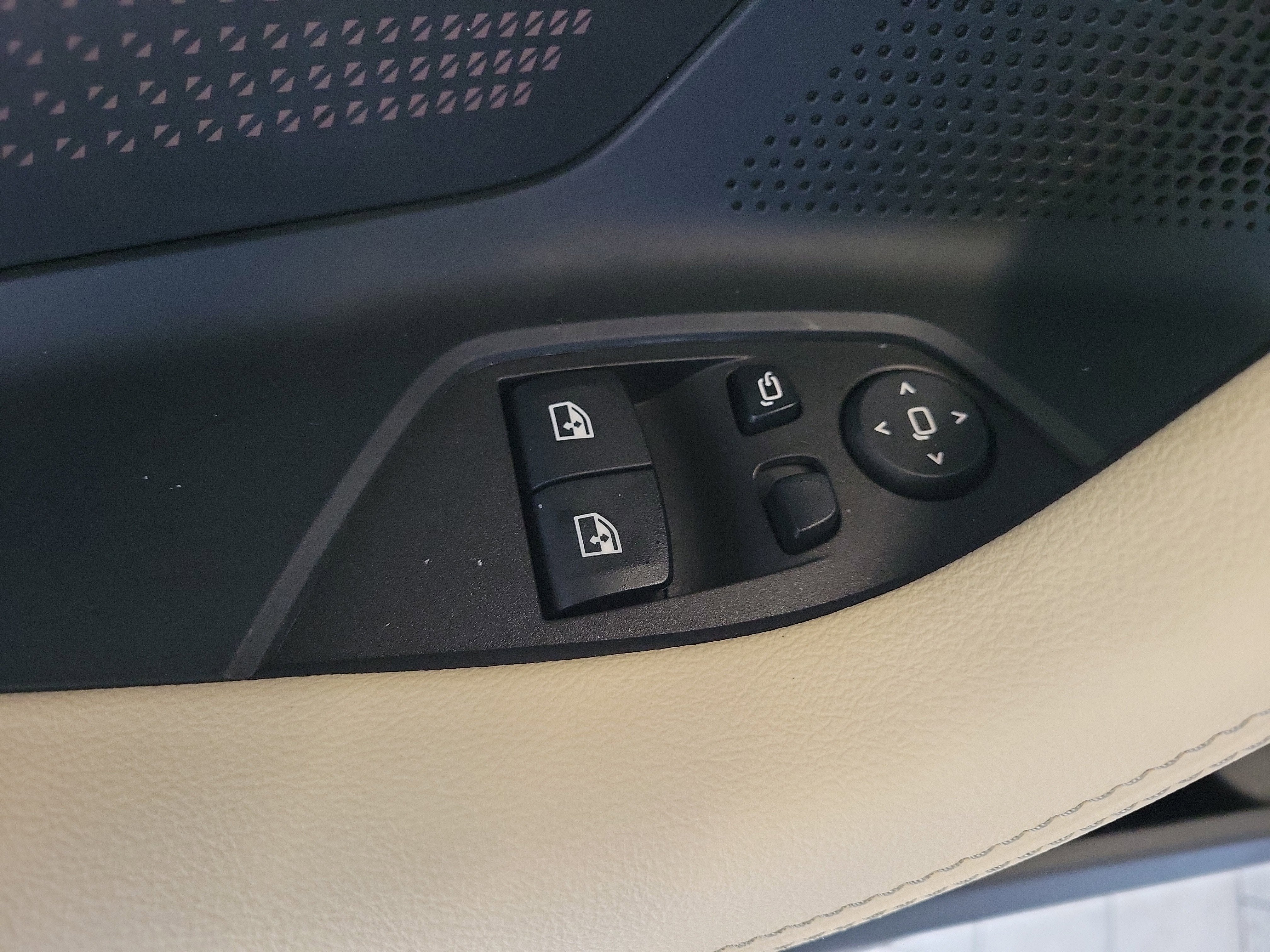 2026 BMW 2 Series 230i xDrive