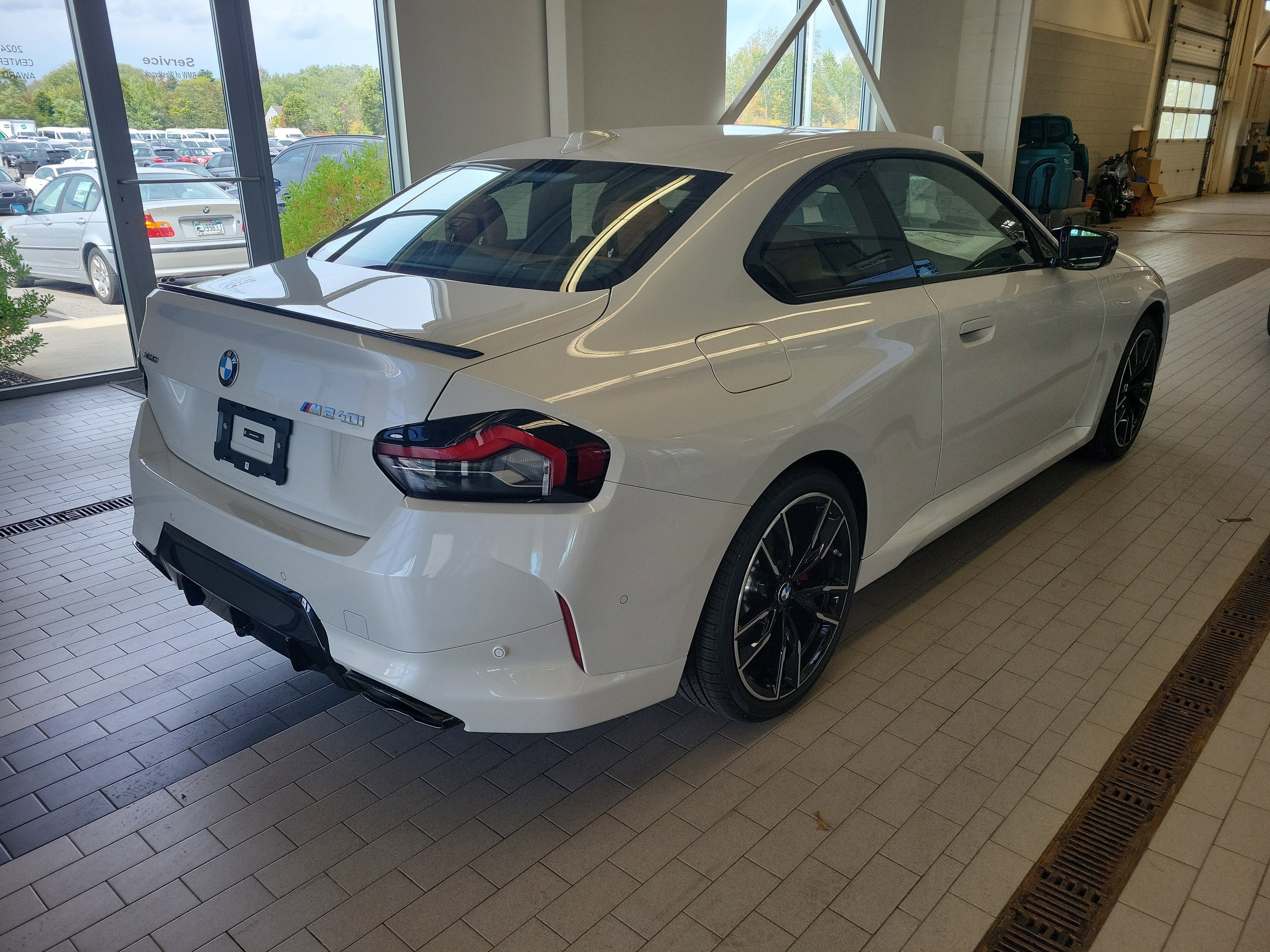 2025 BMW 2 Series M240i xDrive