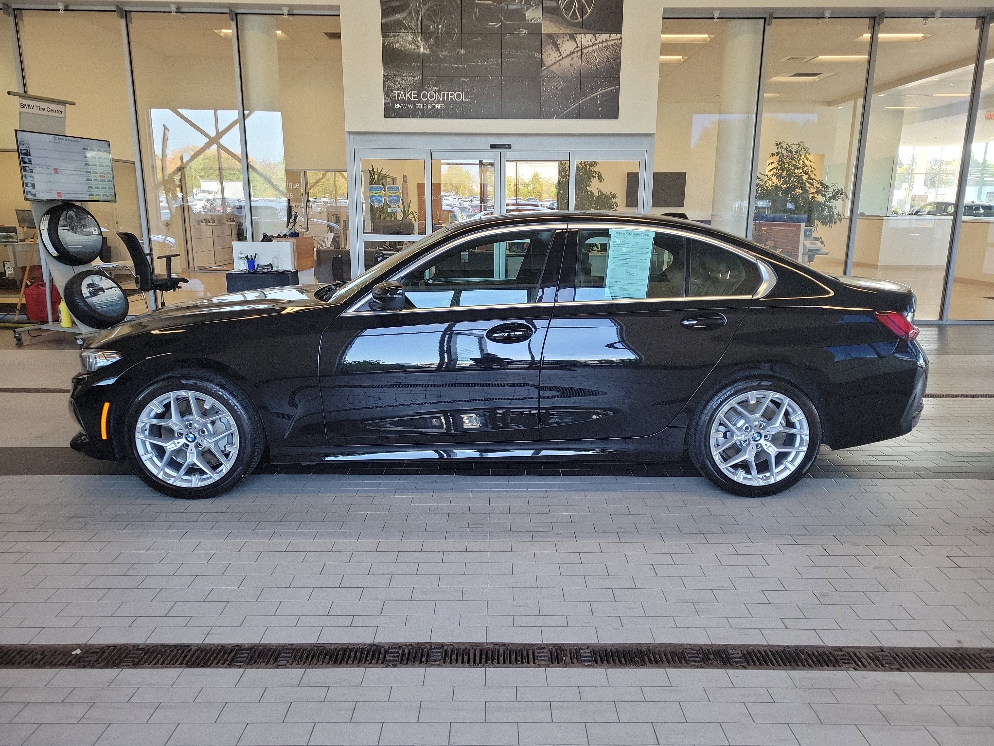 2025 BMW 3 Series 330i xDrive