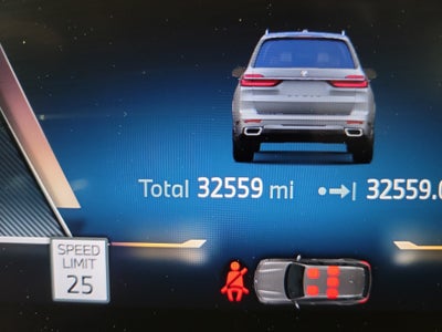 2025 BMW X7 xDrive40i