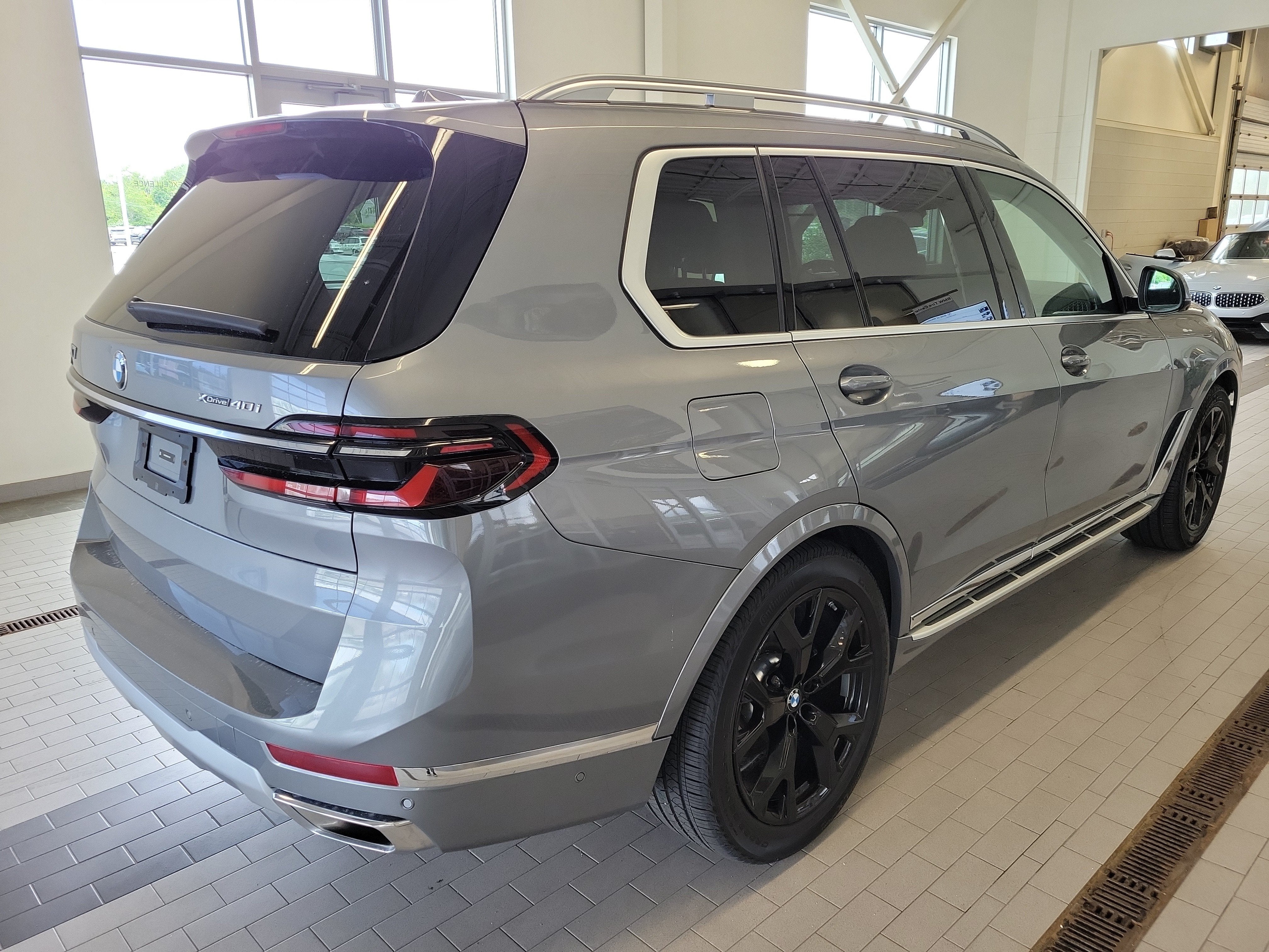 2025 BMW X7 xDrive40i