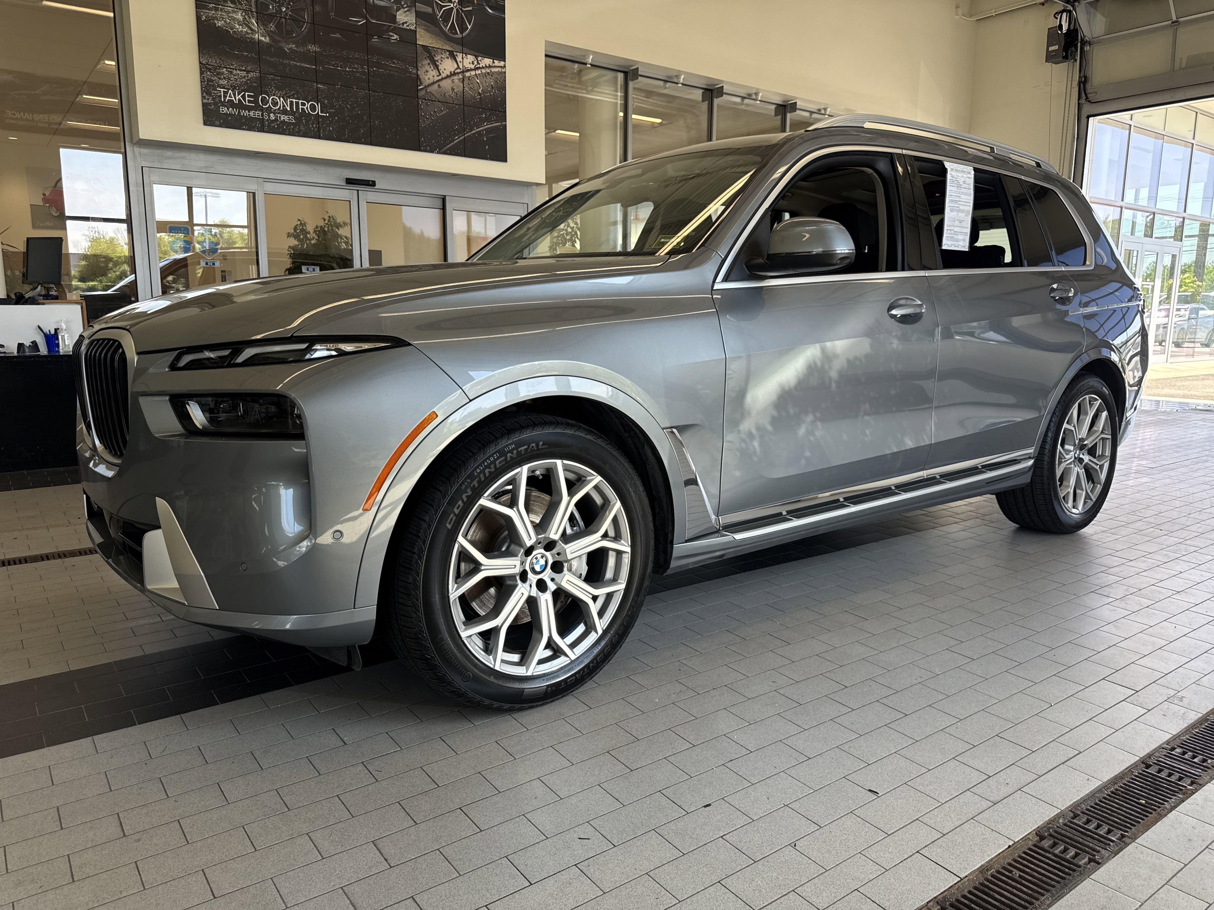 2024 BMW X7 xDrive40i