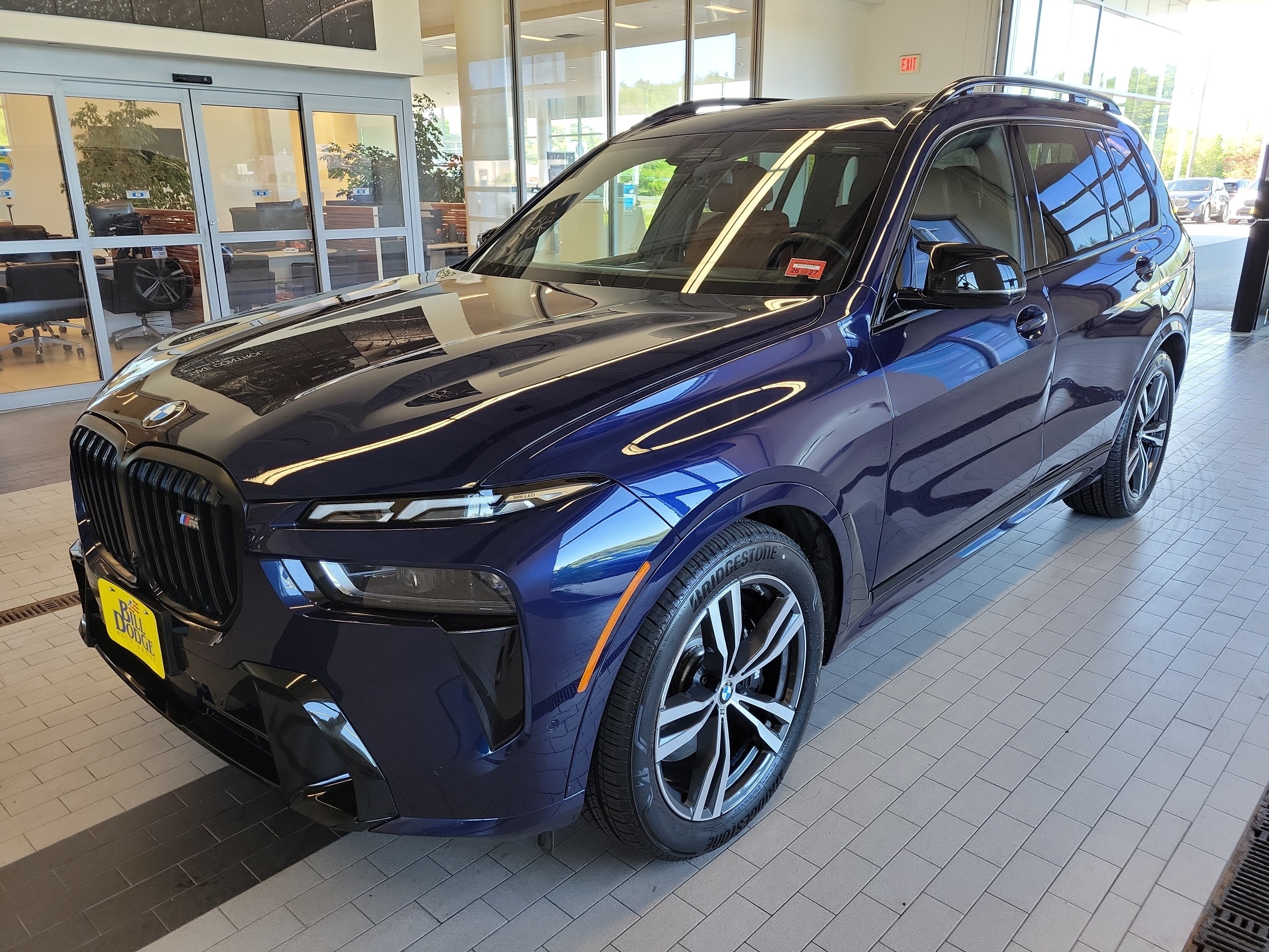 2025 BMW X7 M60i