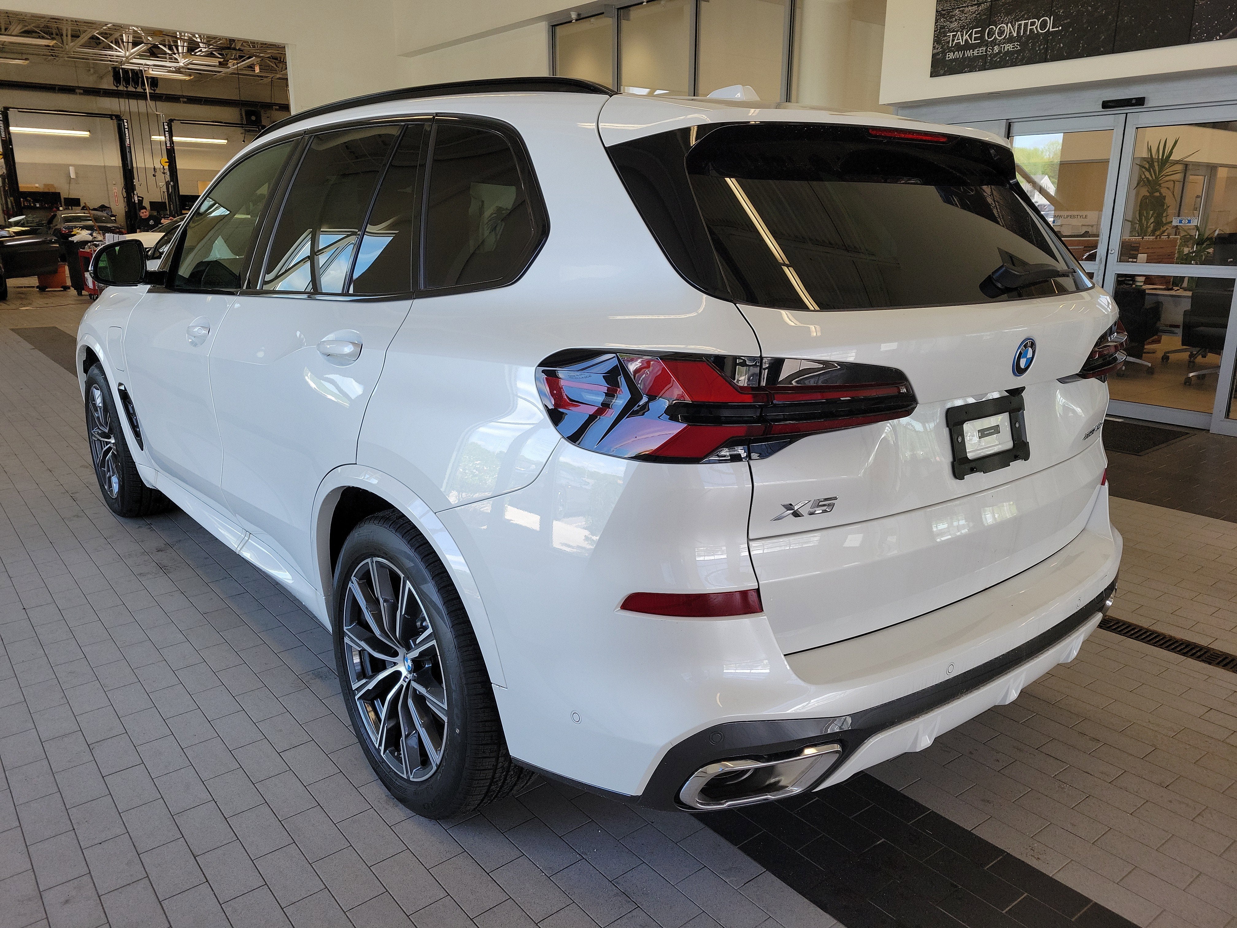 2026 BMW X5 xDrive50e