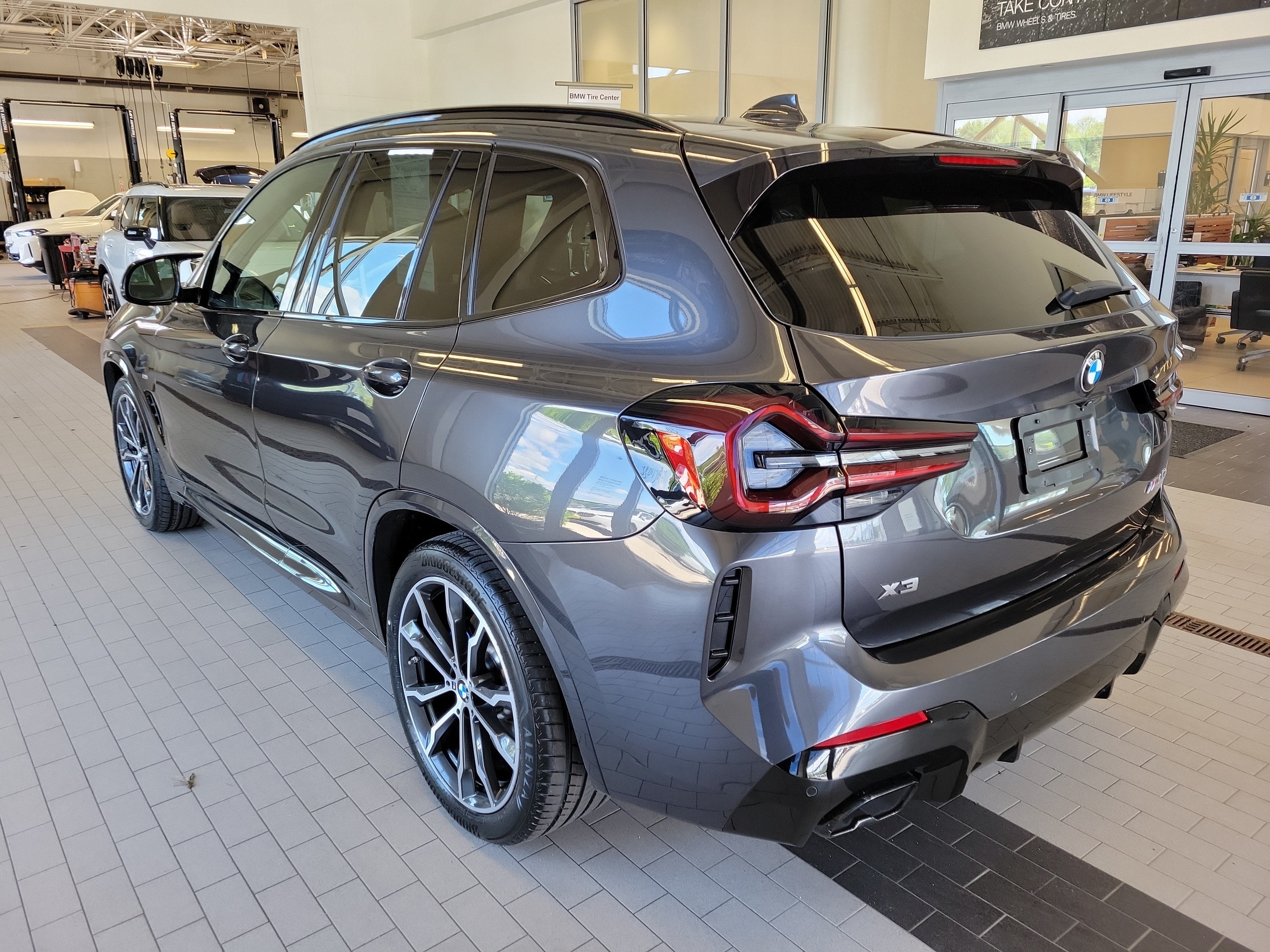 2023 BMW X3 M40i