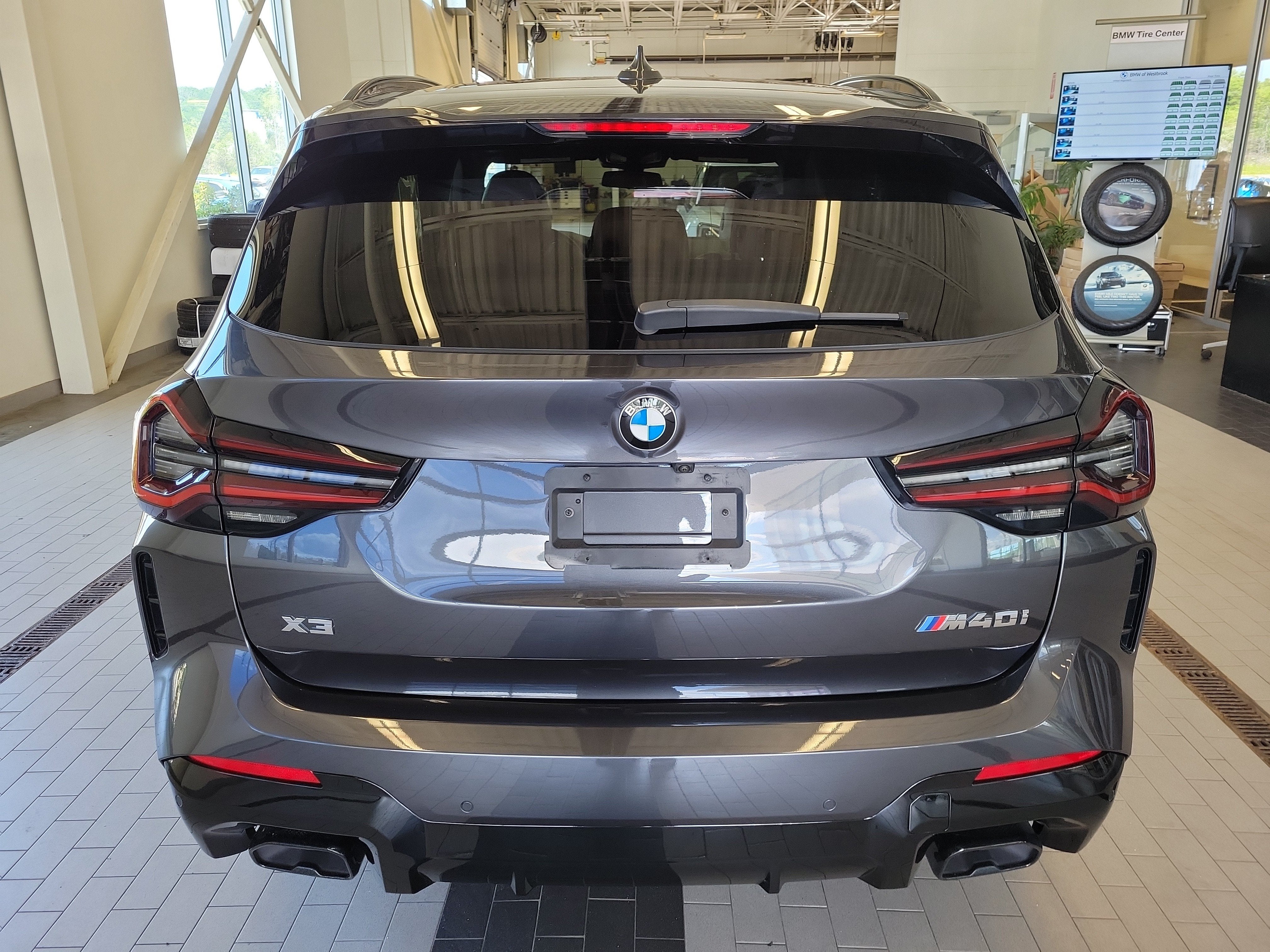2023 BMW X3 M40i