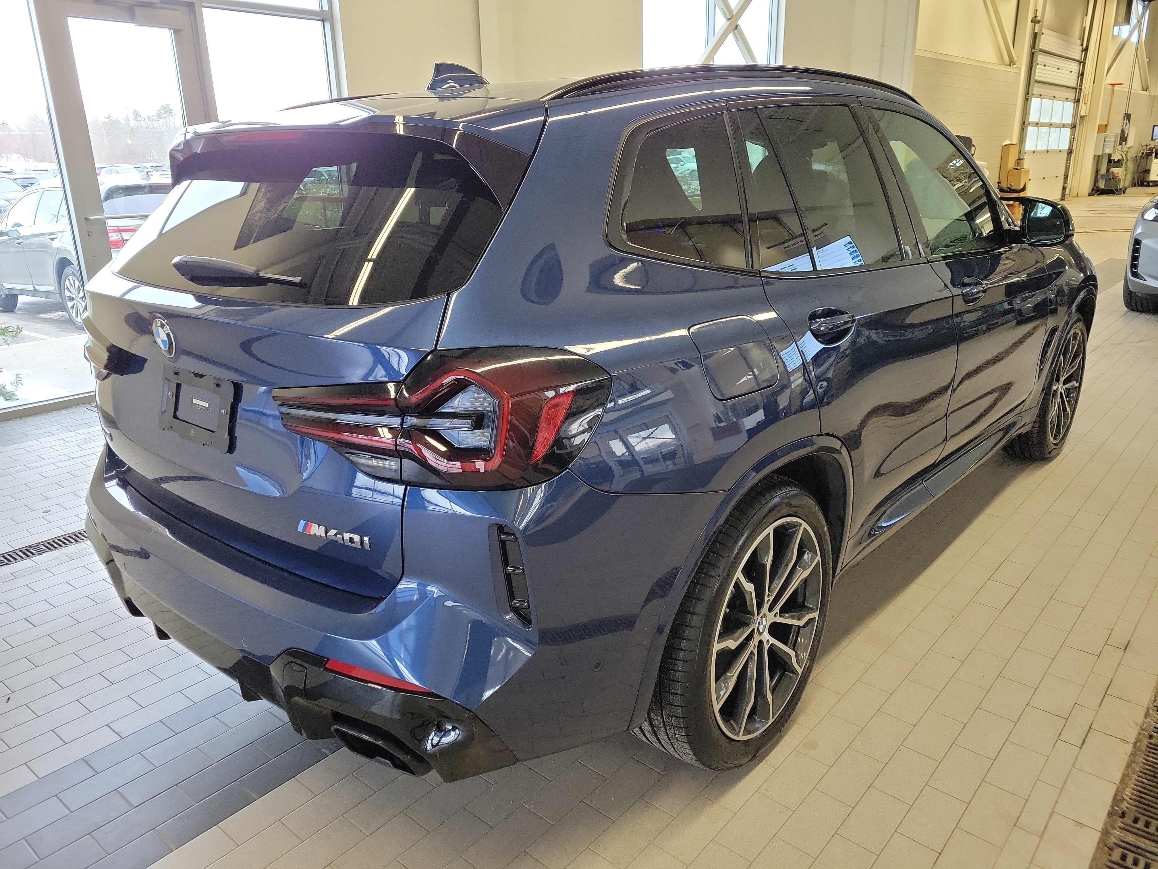 2023 BMW X3 M40i