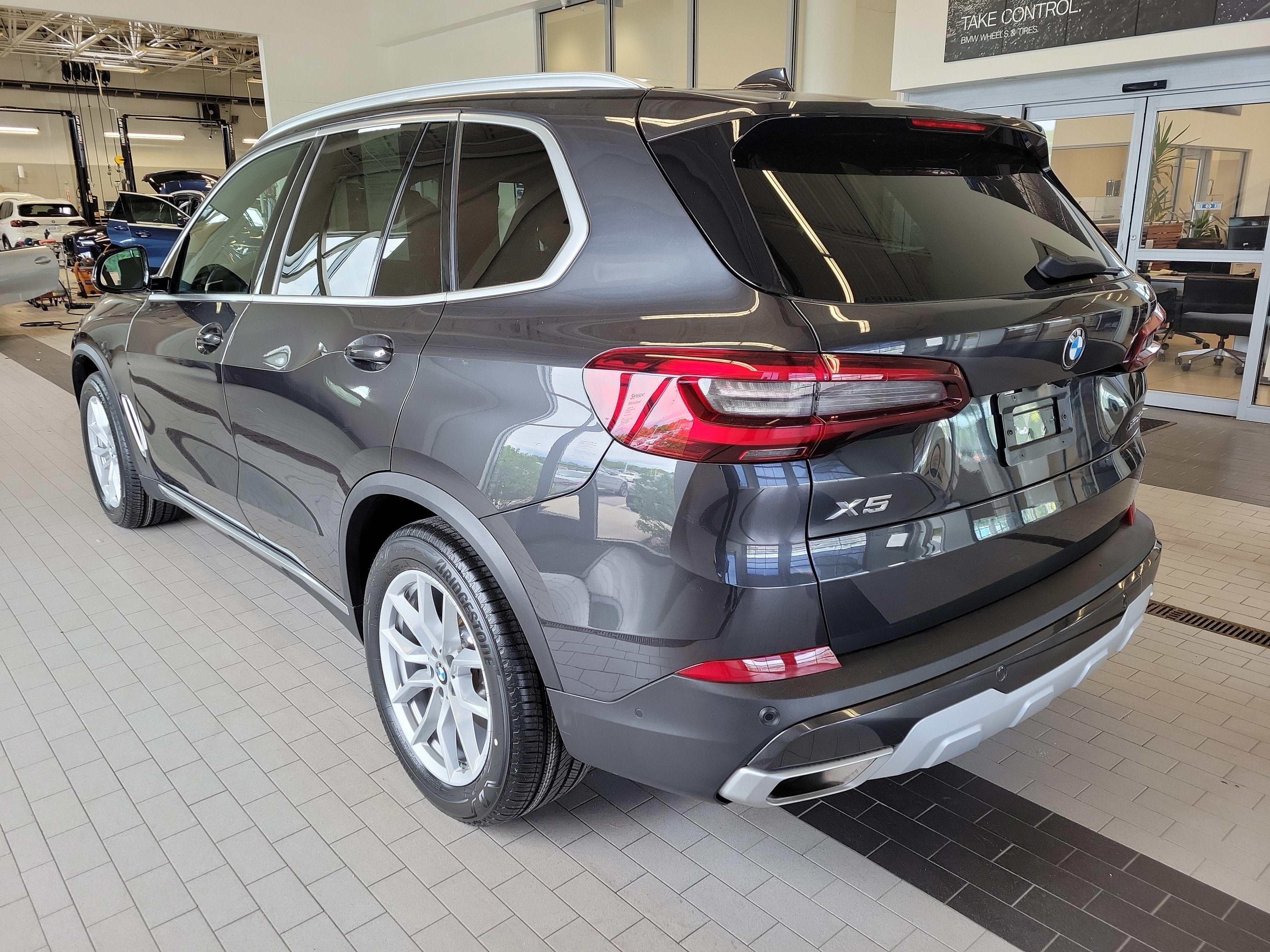 2023 BMW X5 xDrive40i