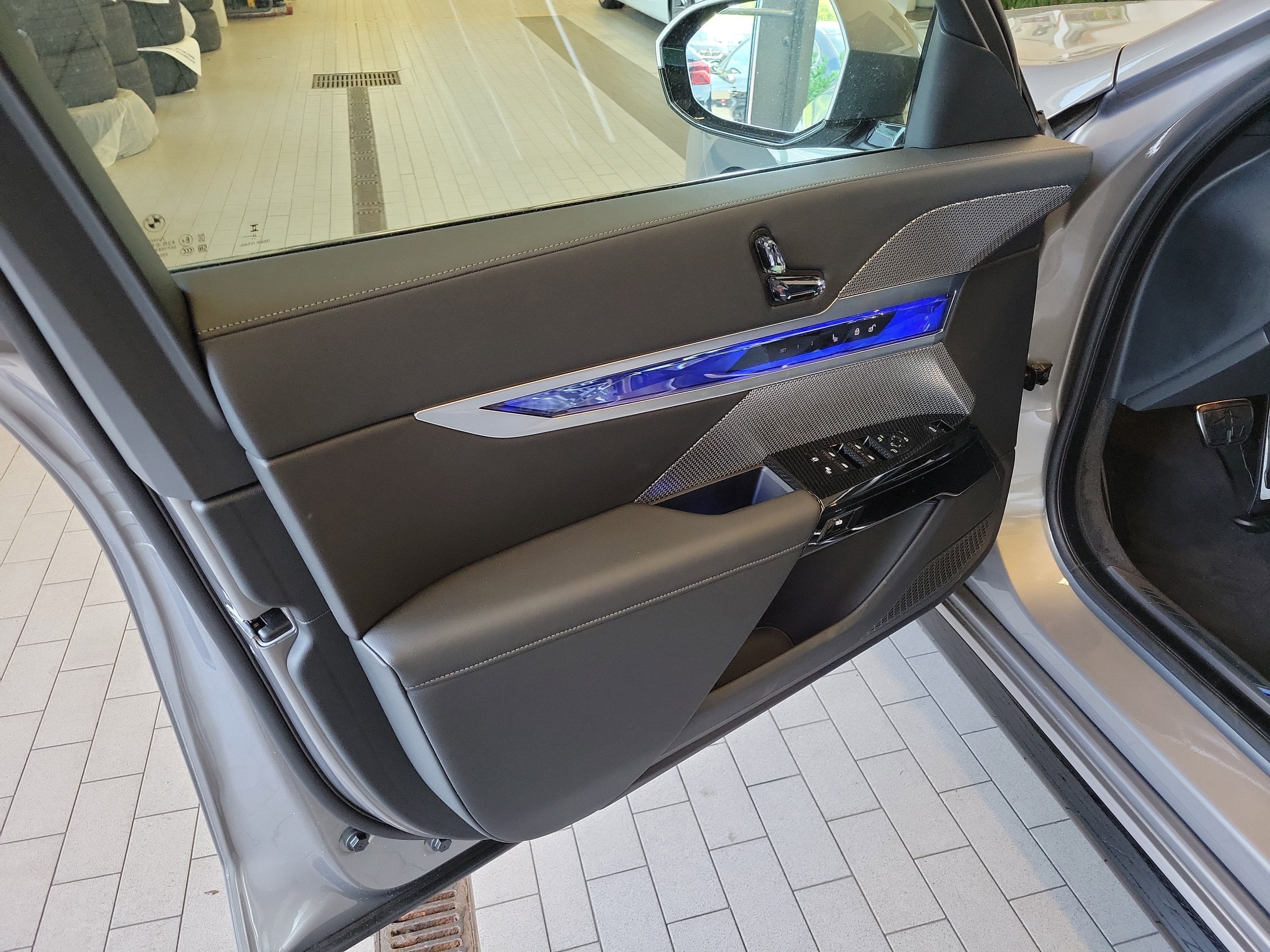 2025 BMW 7 Series 740i xDrive