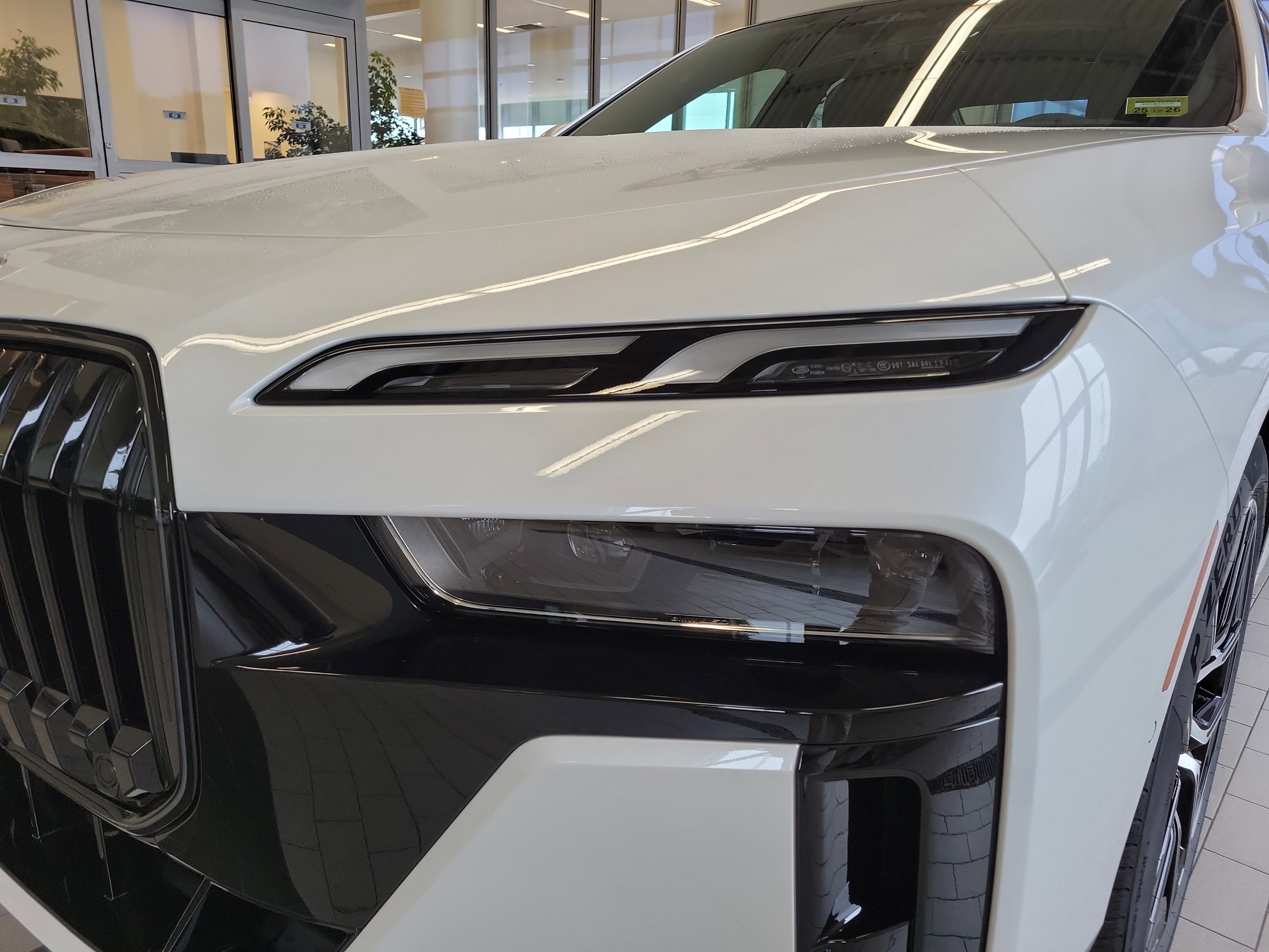 2025 BMW 7 Series 740i xDrive