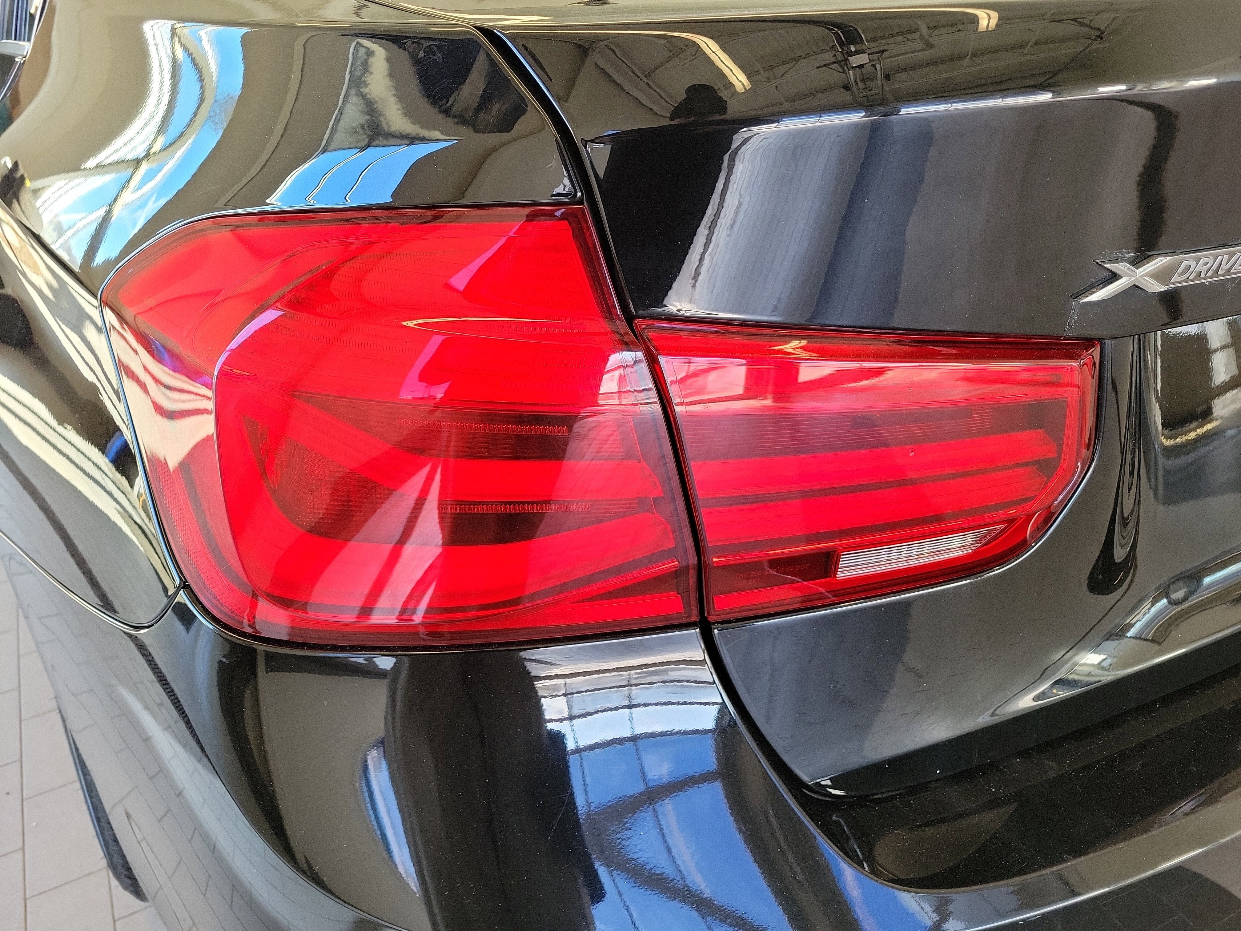 2018 BMW 3 Series 330i xDrive