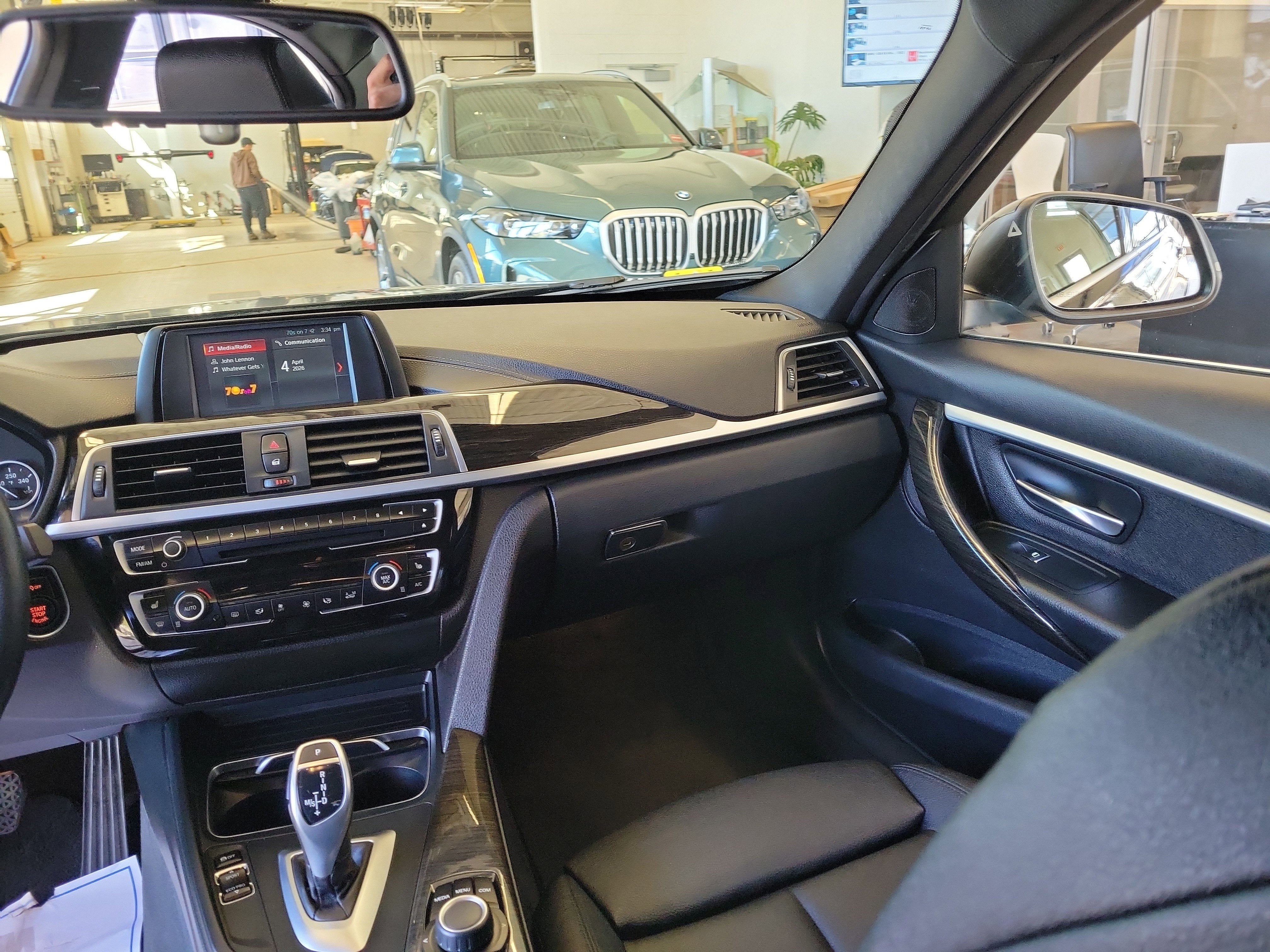 2018 BMW 3 Series 330i xDrive
