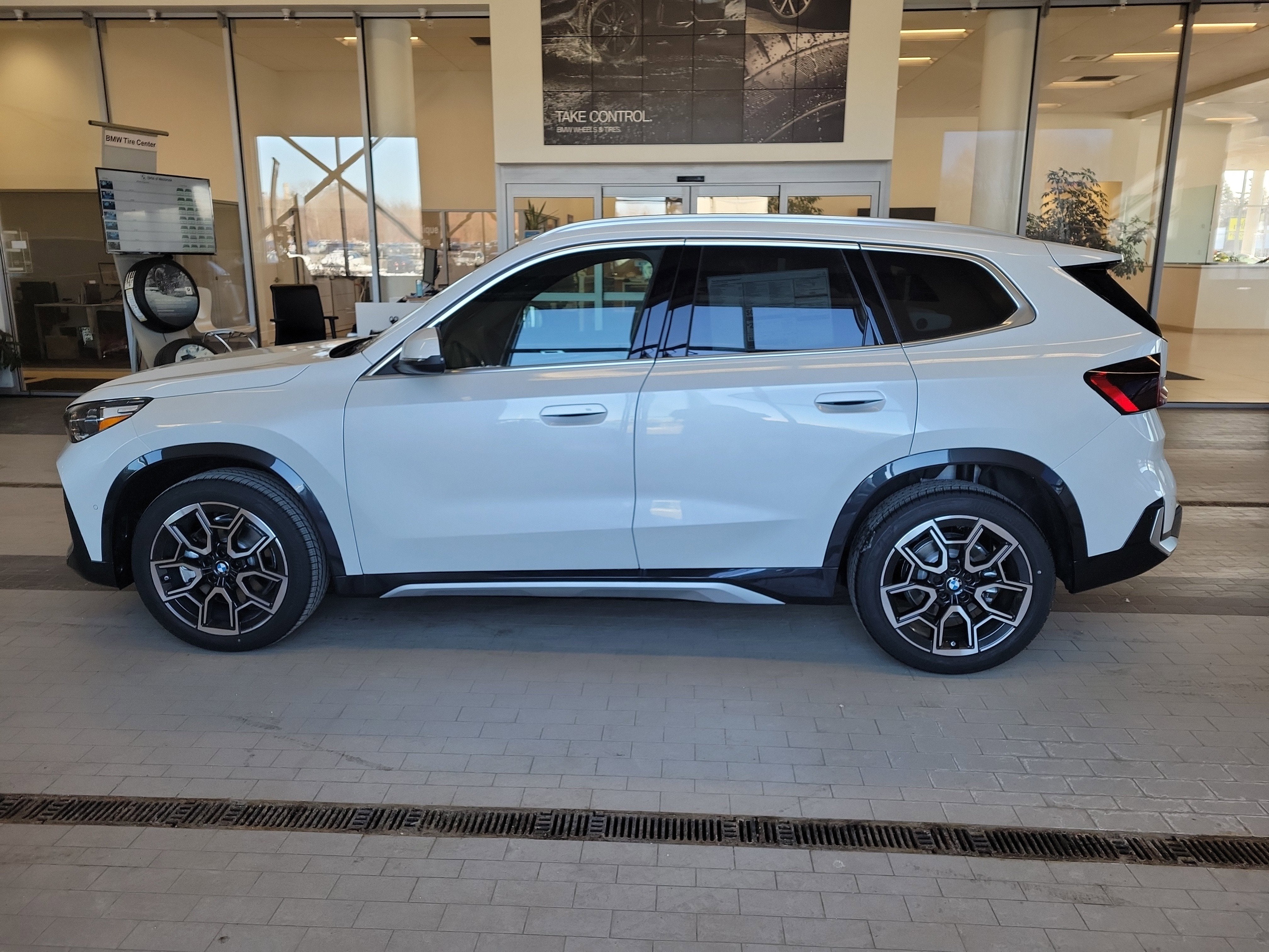 2026 BMW X1 xDrive28i