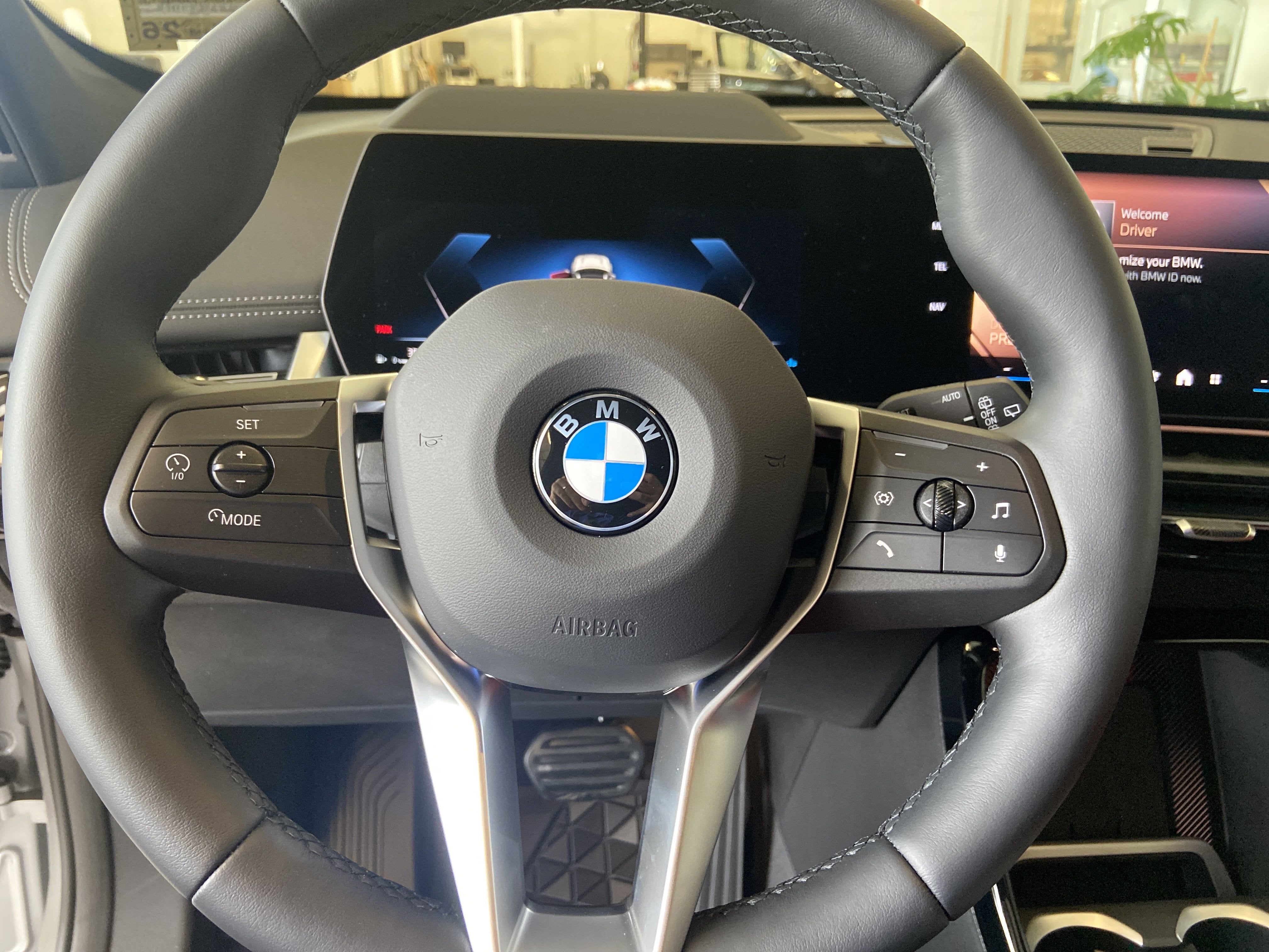 2025 BMW X1 xDrive28i