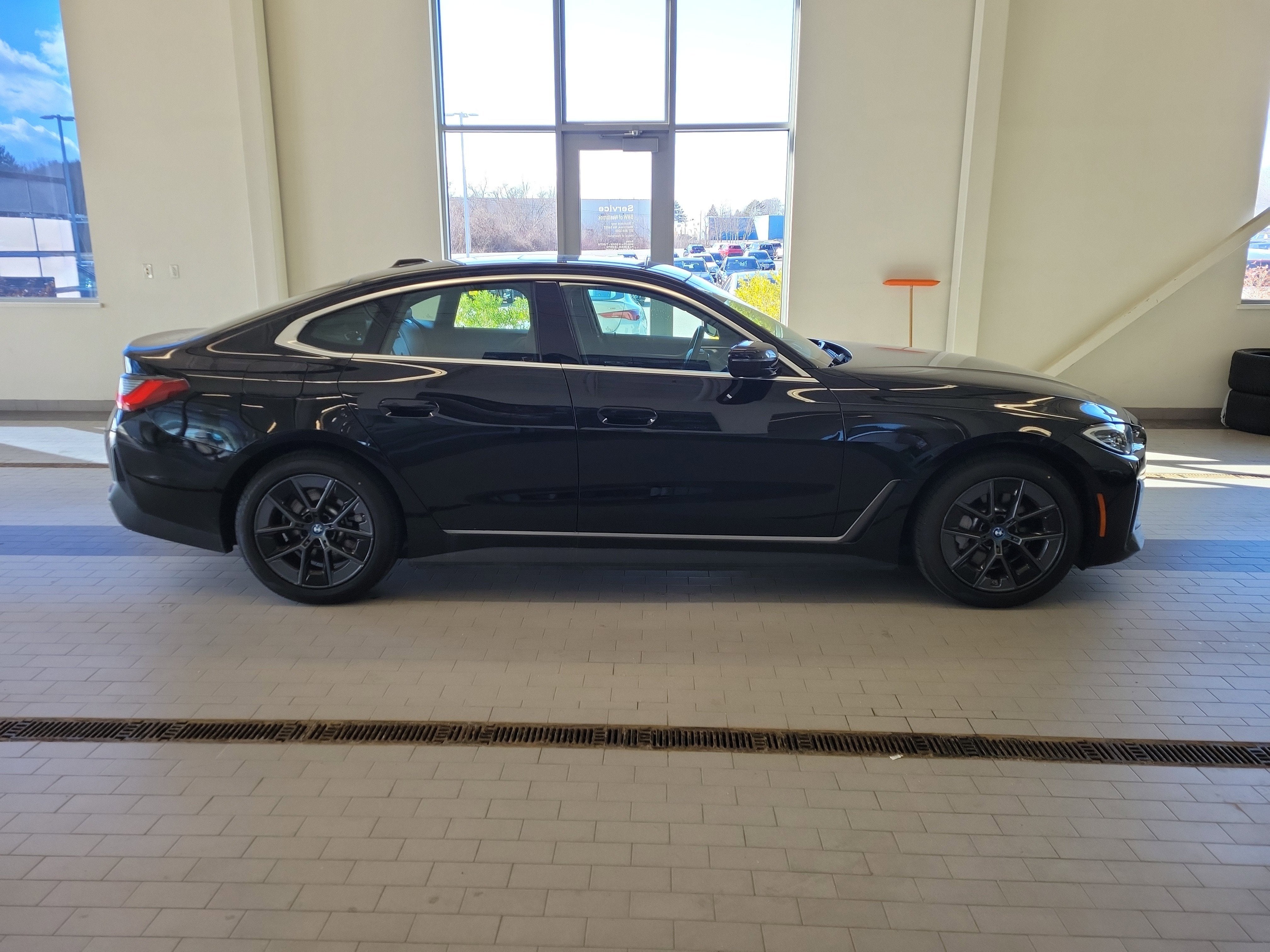 2023 BMW i4 eDrive35