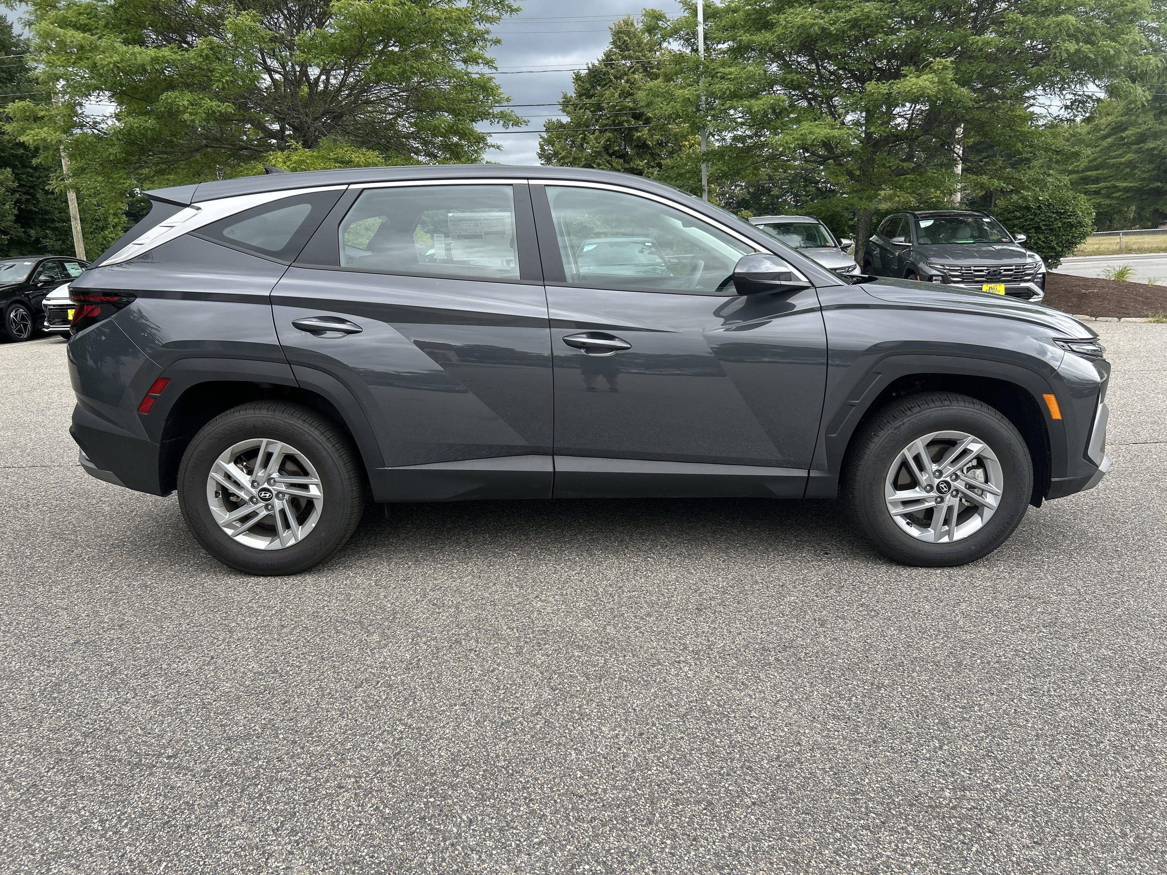 2026 Hyundai TUCSON SE