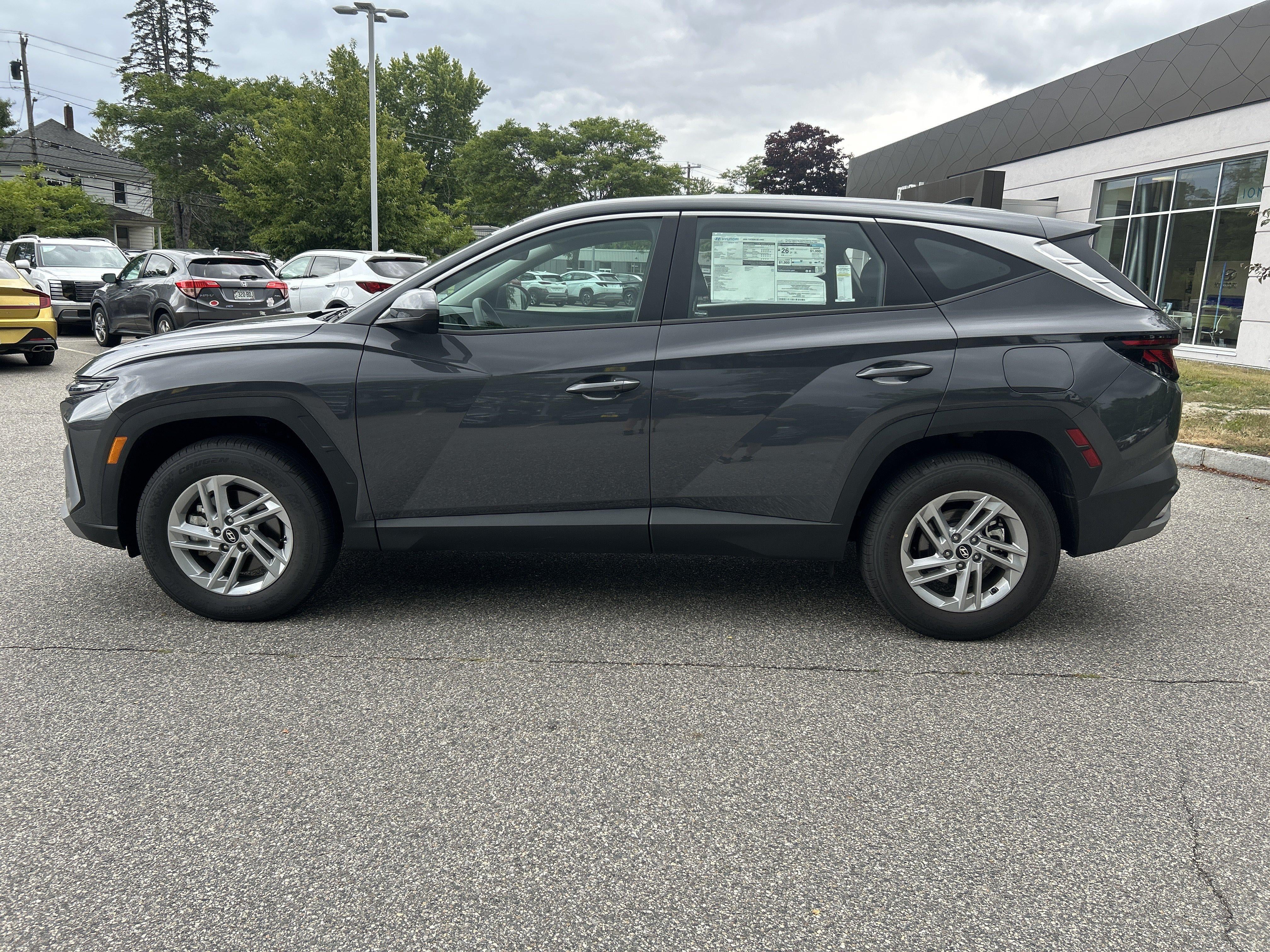 2026 Hyundai TUCSON SE