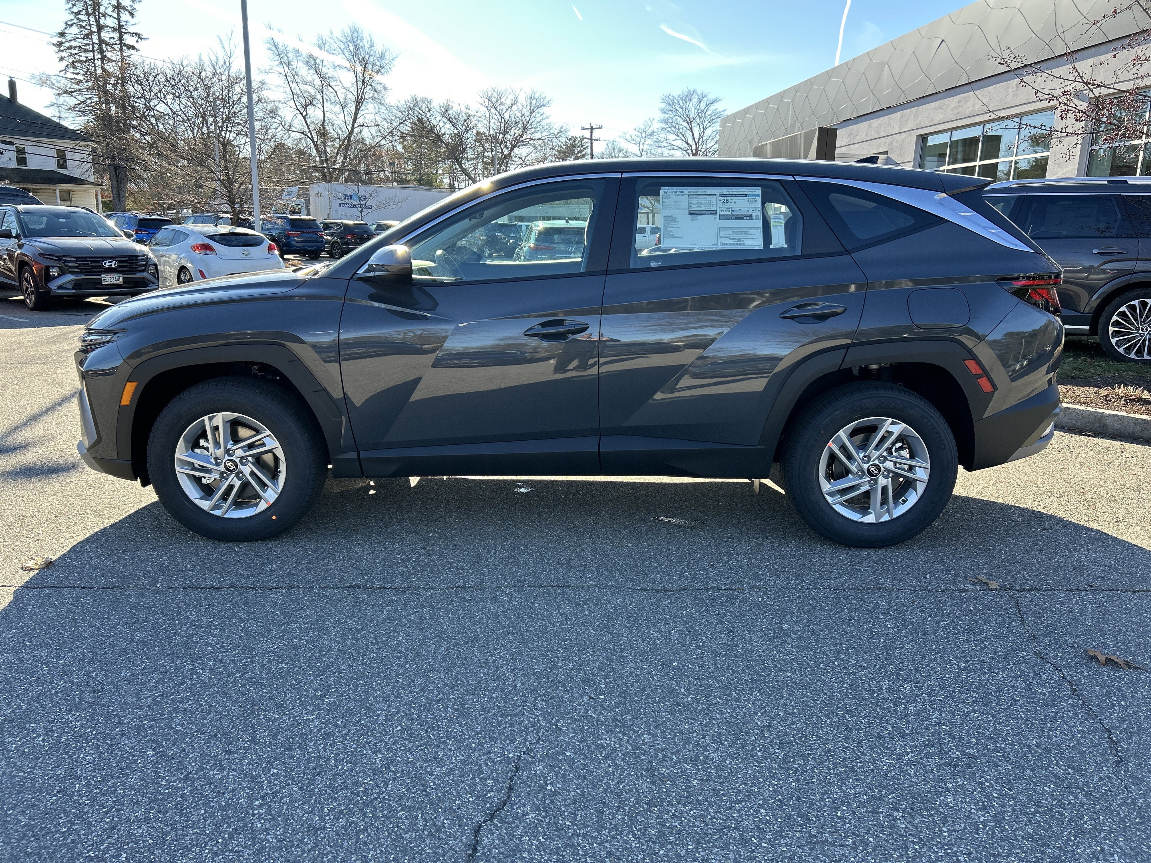 2026 Hyundai TUCSON SE