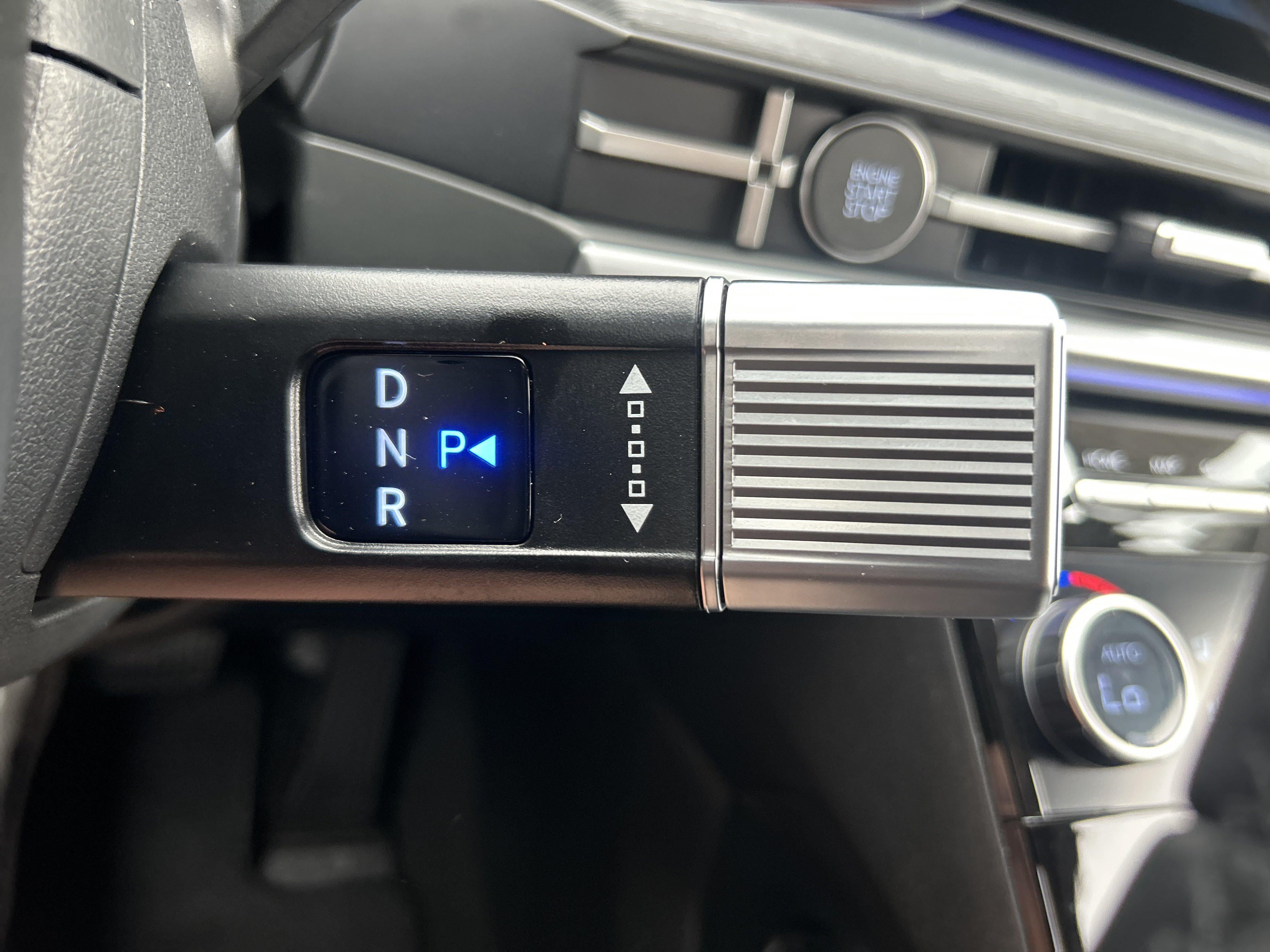2027 Hyundai SANTA FE HYBRID Limited 6P