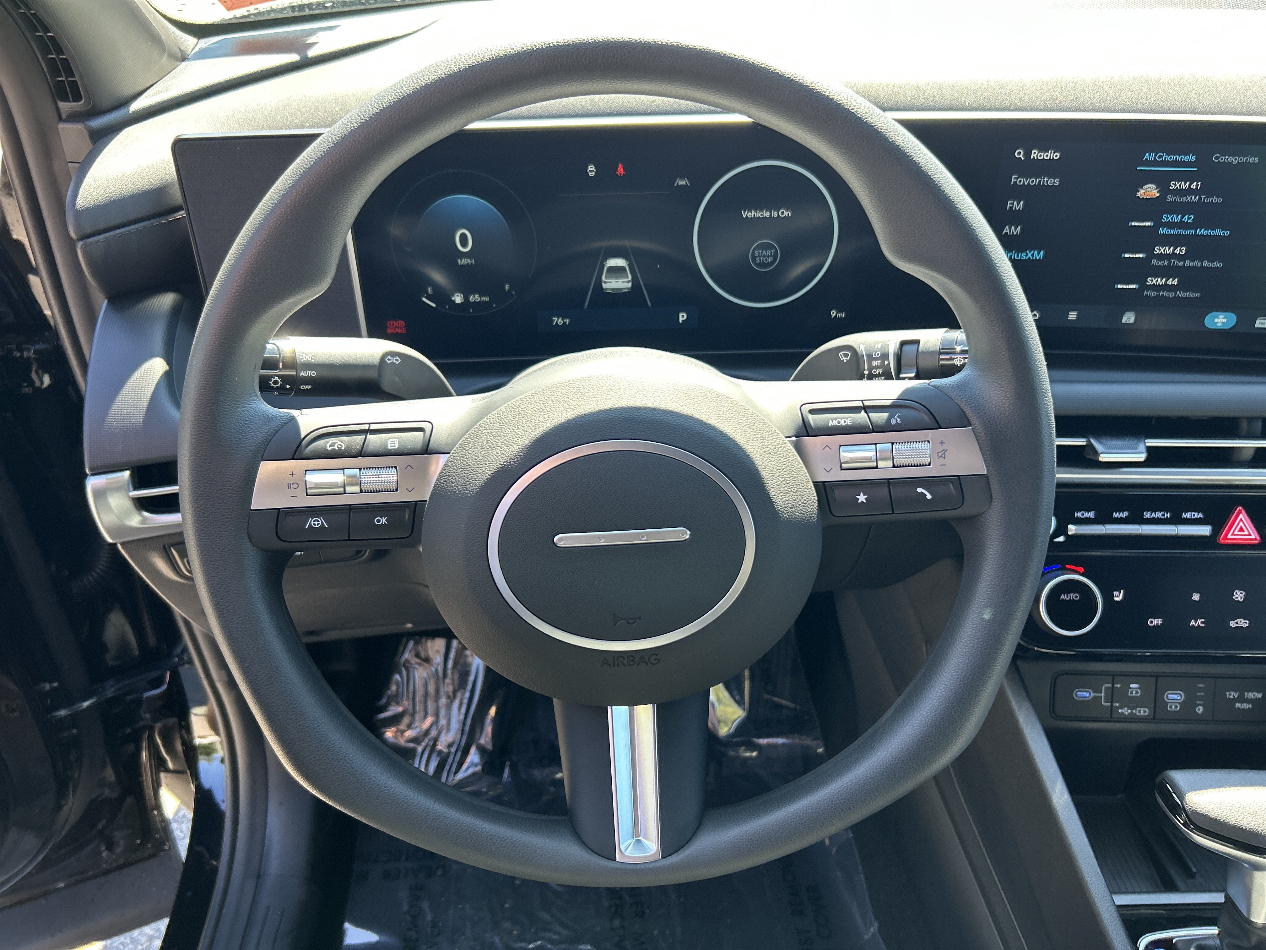 2027 Hyundai SANTA CRUZ SEL Activity