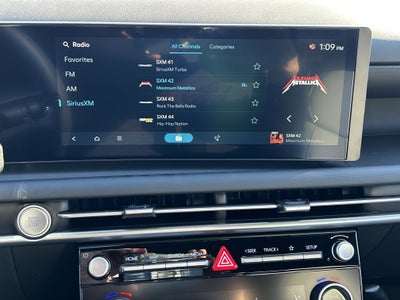 2026 Hyundai SANTA CRUZ SEL Activity