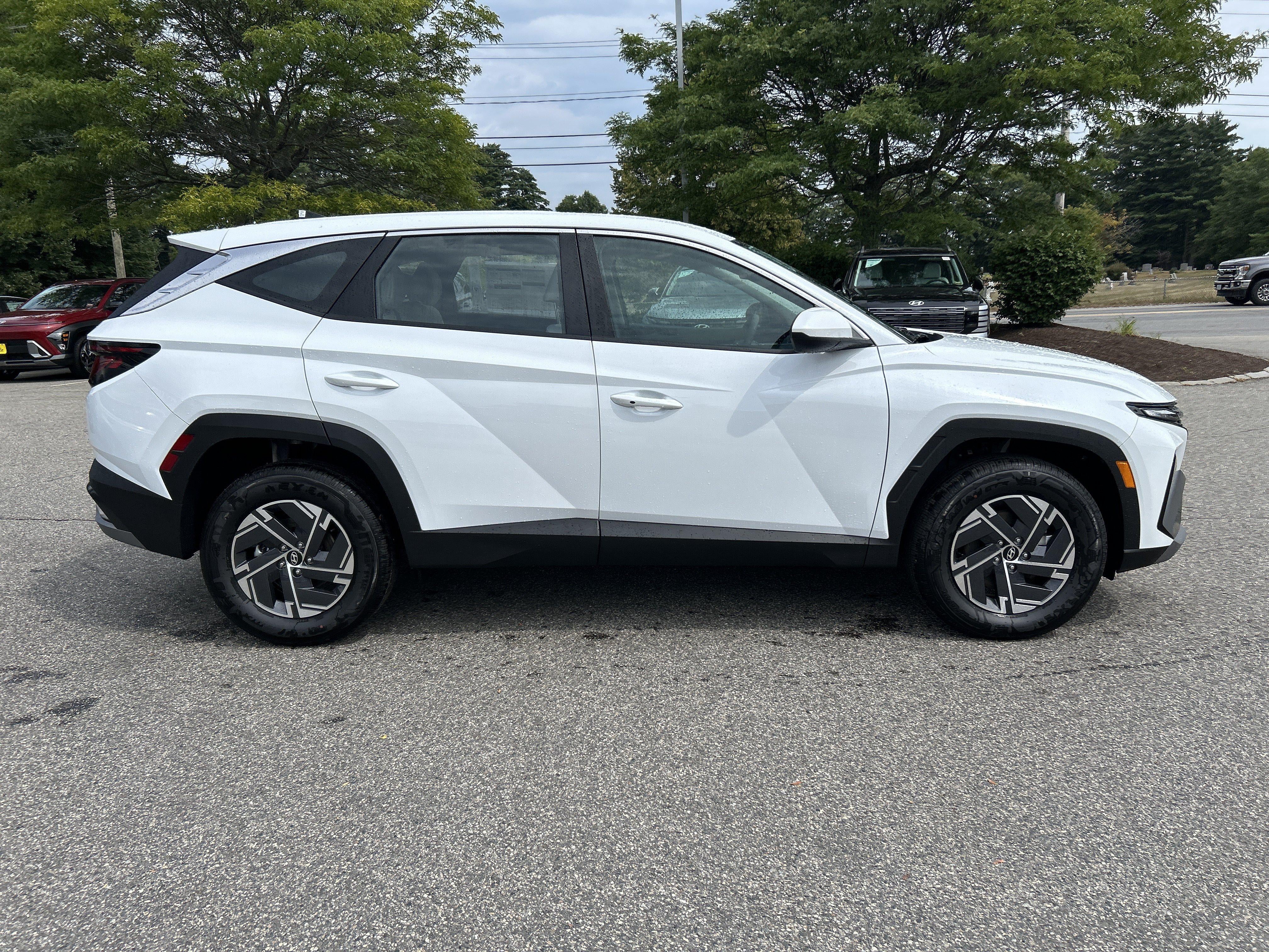 2026 Hyundai TUCSON HYBRID Blue SE