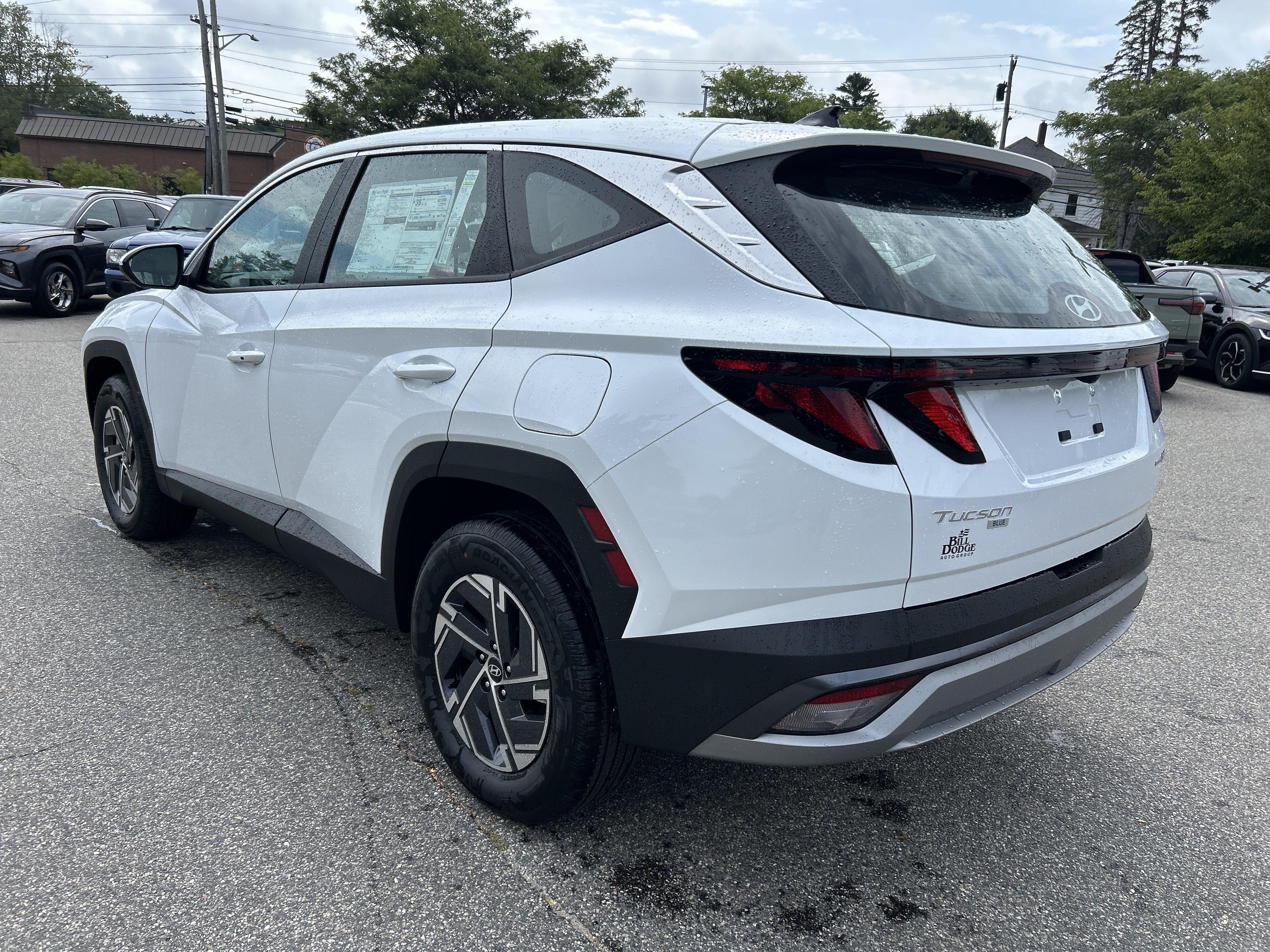 2026 Hyundai TUCSON HYBRID Blue SE