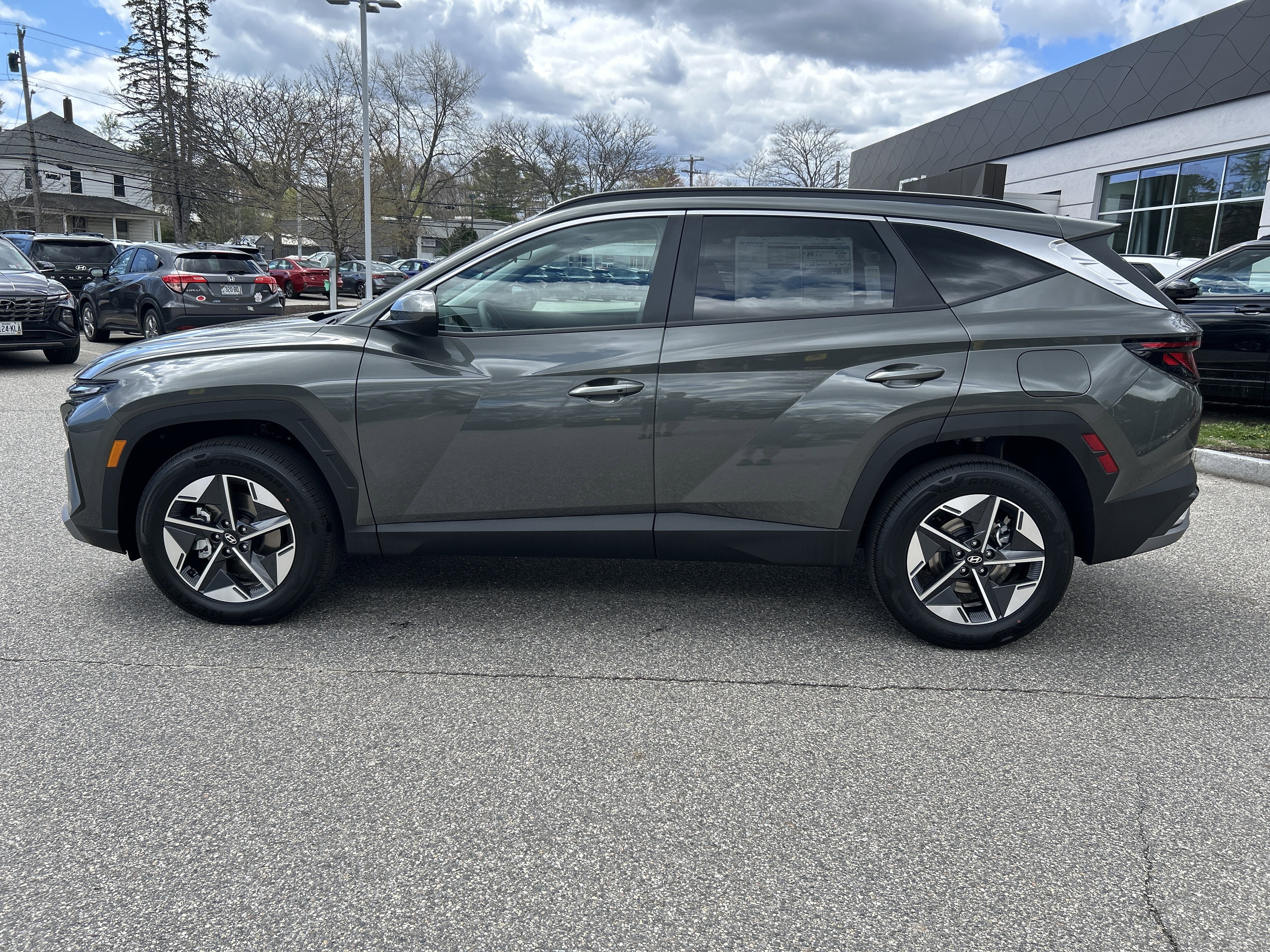 2026 Hyundai TUCSON HYBRID SEL