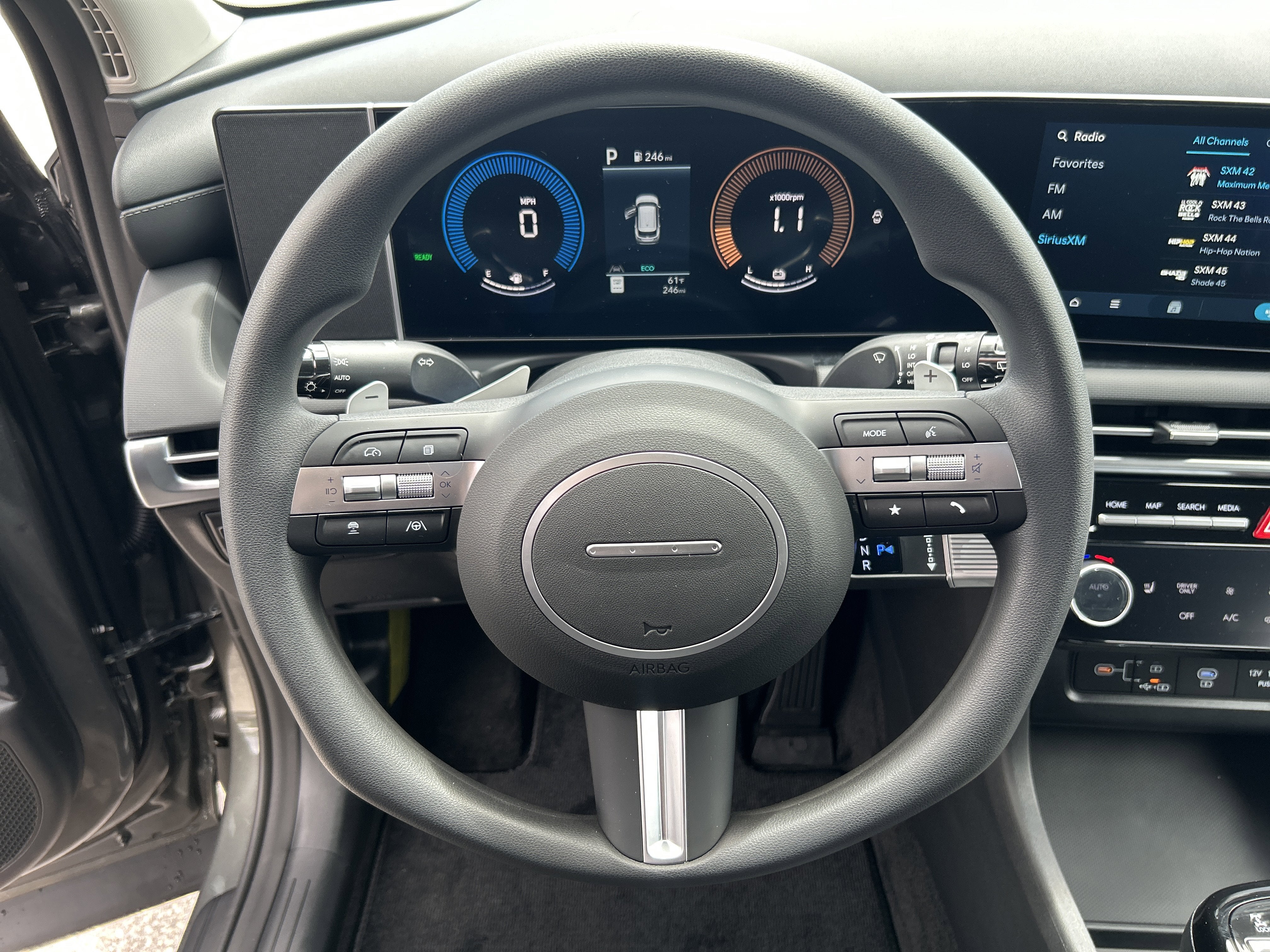 2026 Hyundai TUCSON HYBRID SEL