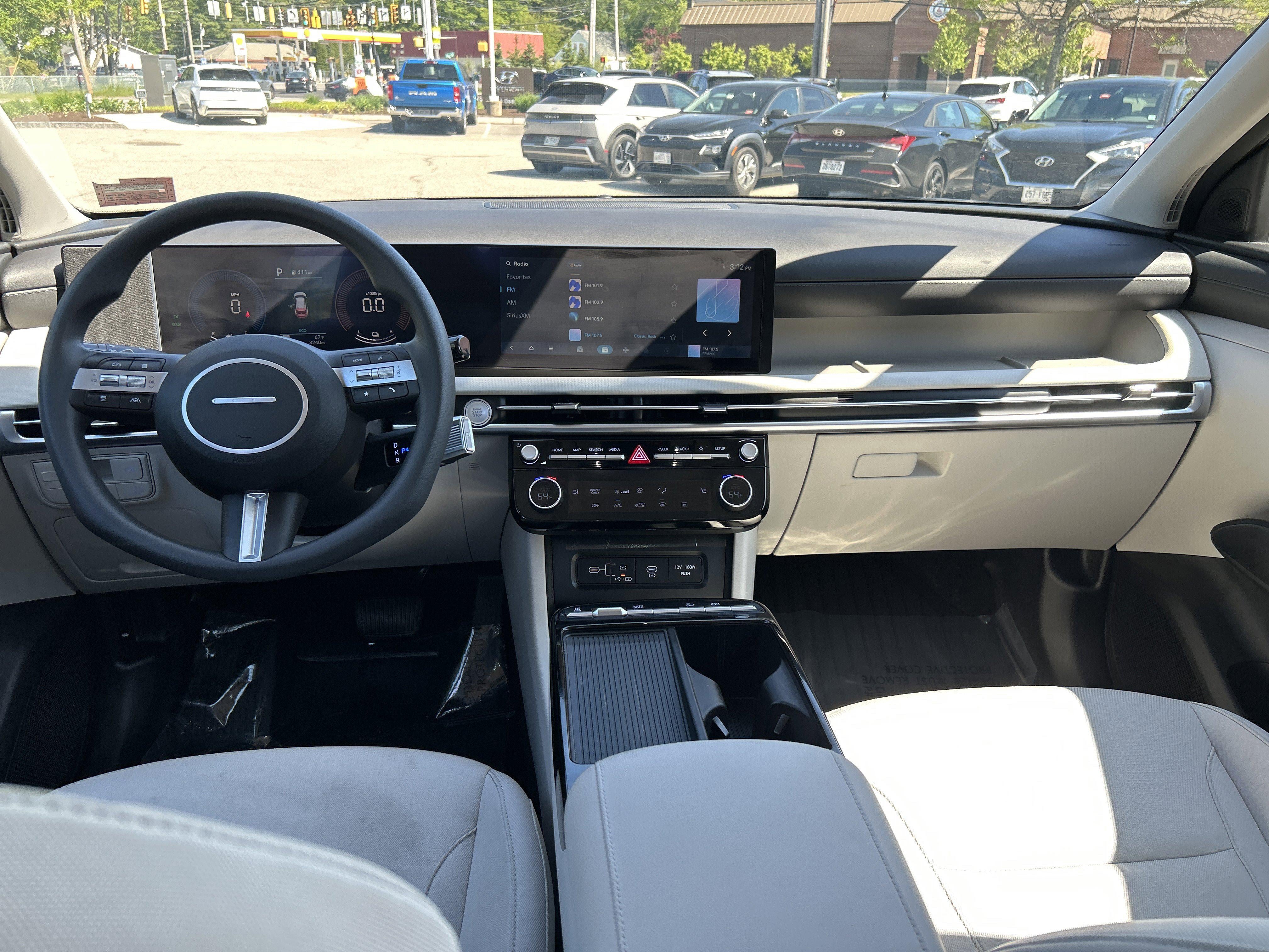 2026 Hyundai TUCSON HYBRID SEL