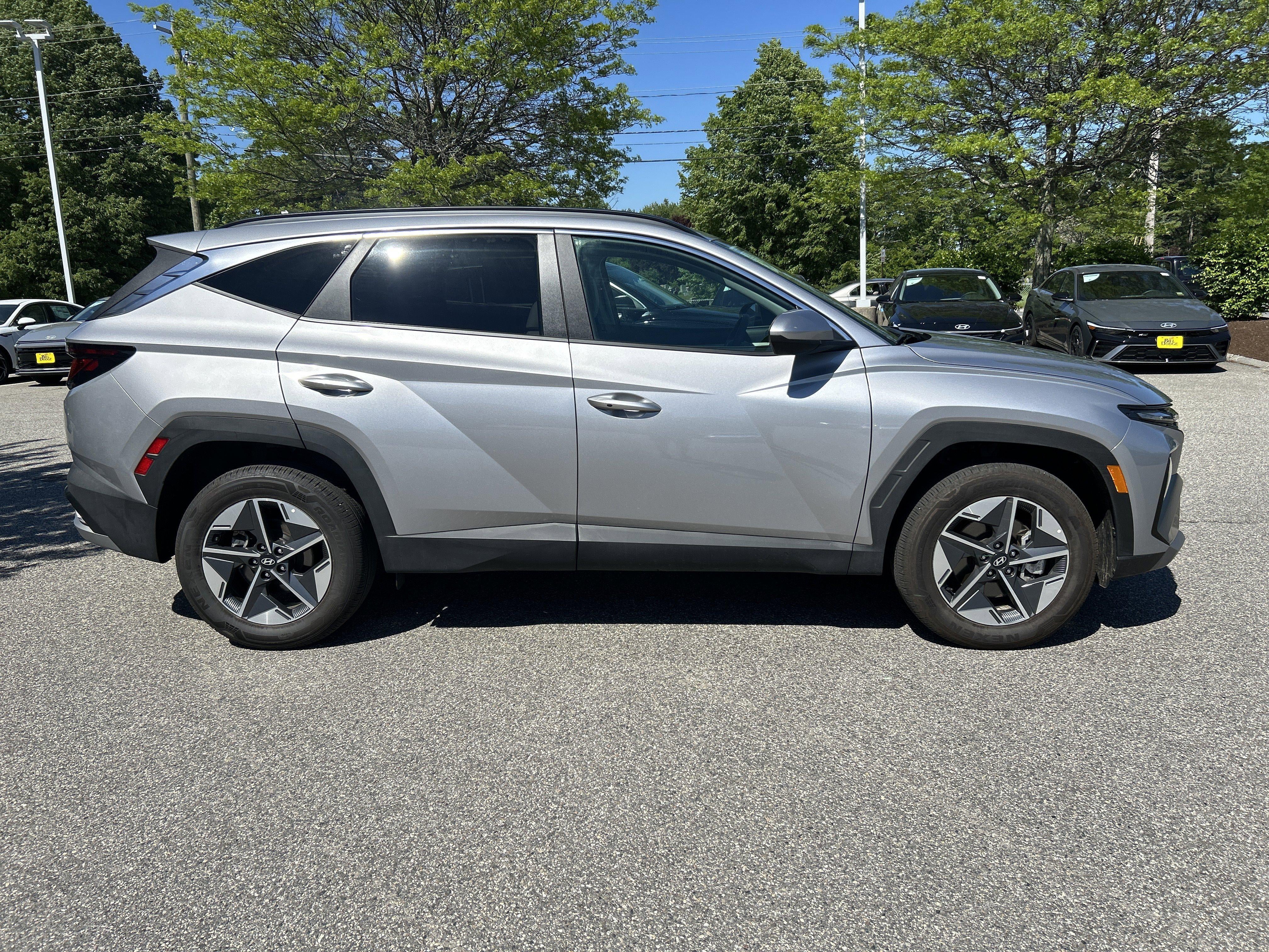 2026 Hyundai TUCSON HYBRID SEL
