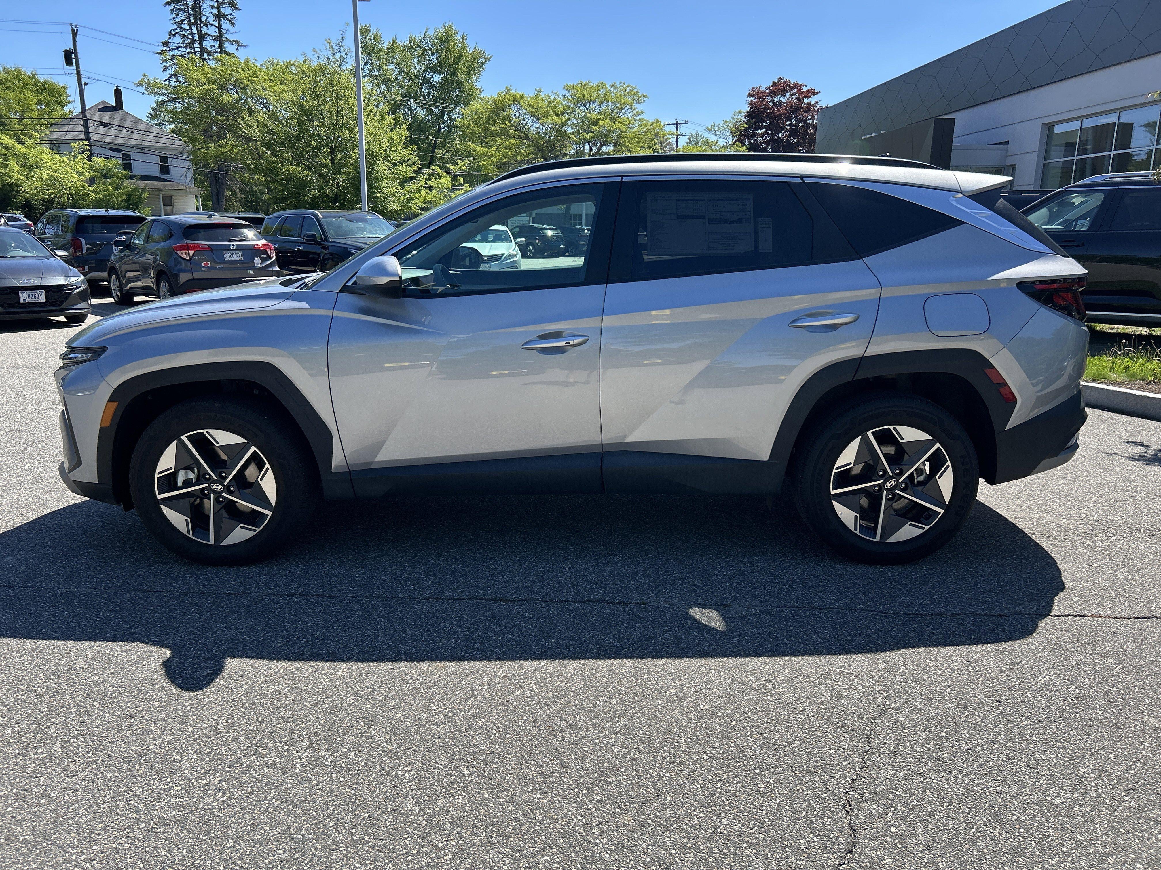 2026 Hyundai TUCSON HYBRID SEL