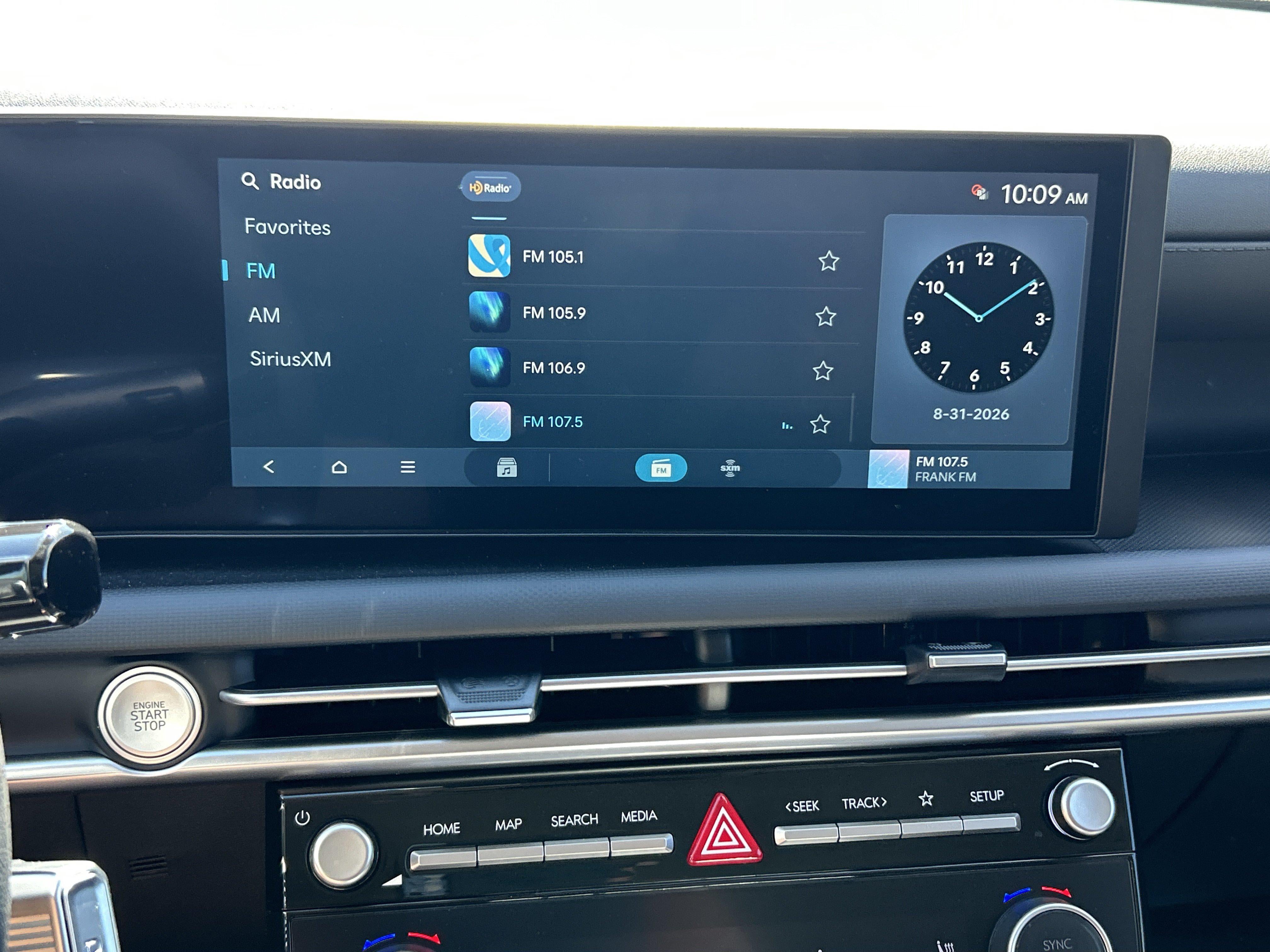 2026 Hyundai TUCSON HYBRID SEL