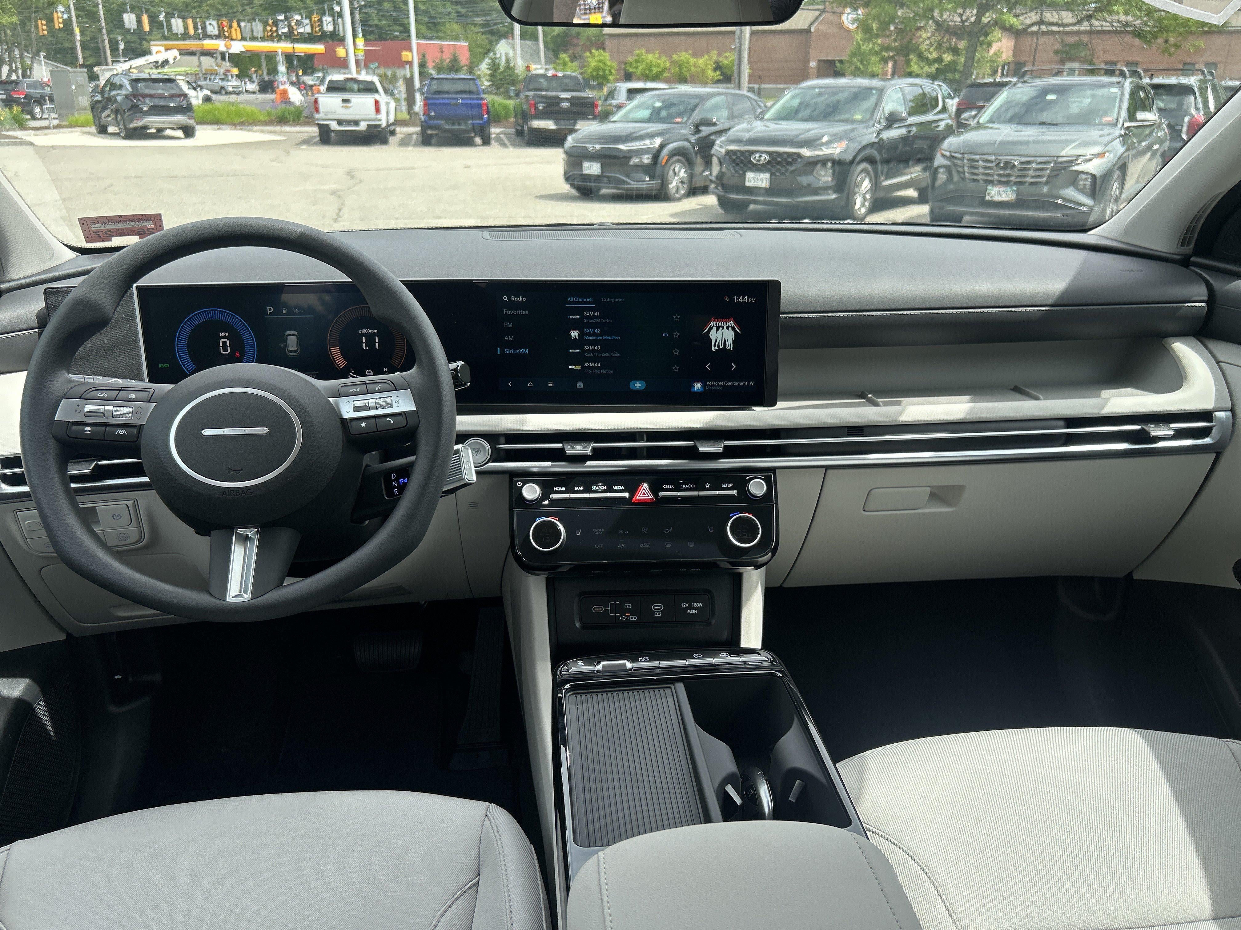 2026 Hyundai TUCSON HYBRID SEL
