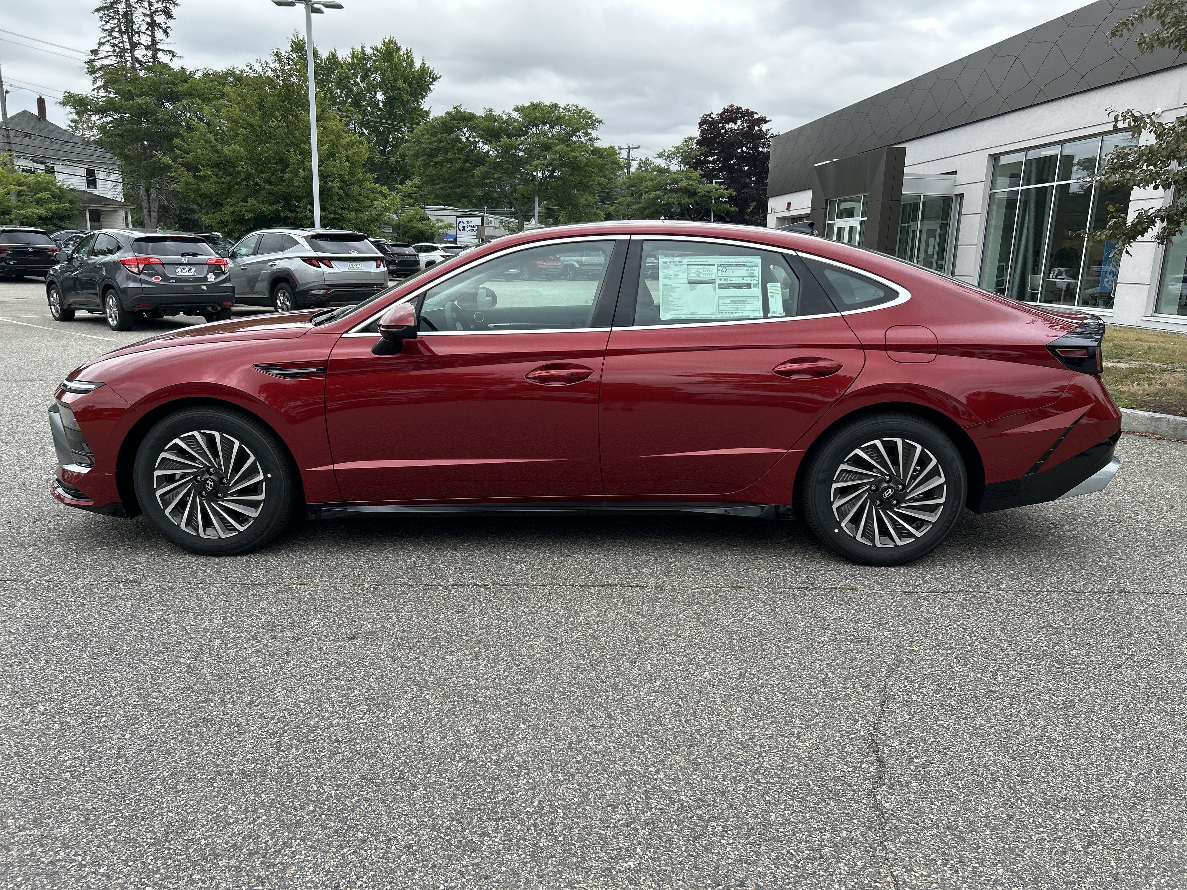 2026 Hyundai SONATA HYBRID SEL