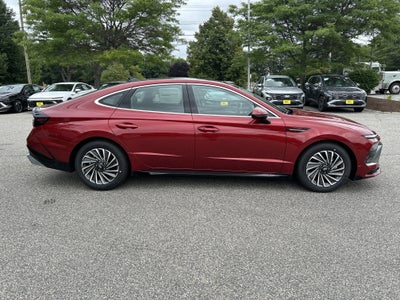 2026 Hyundai SONATA HYBRID SEL