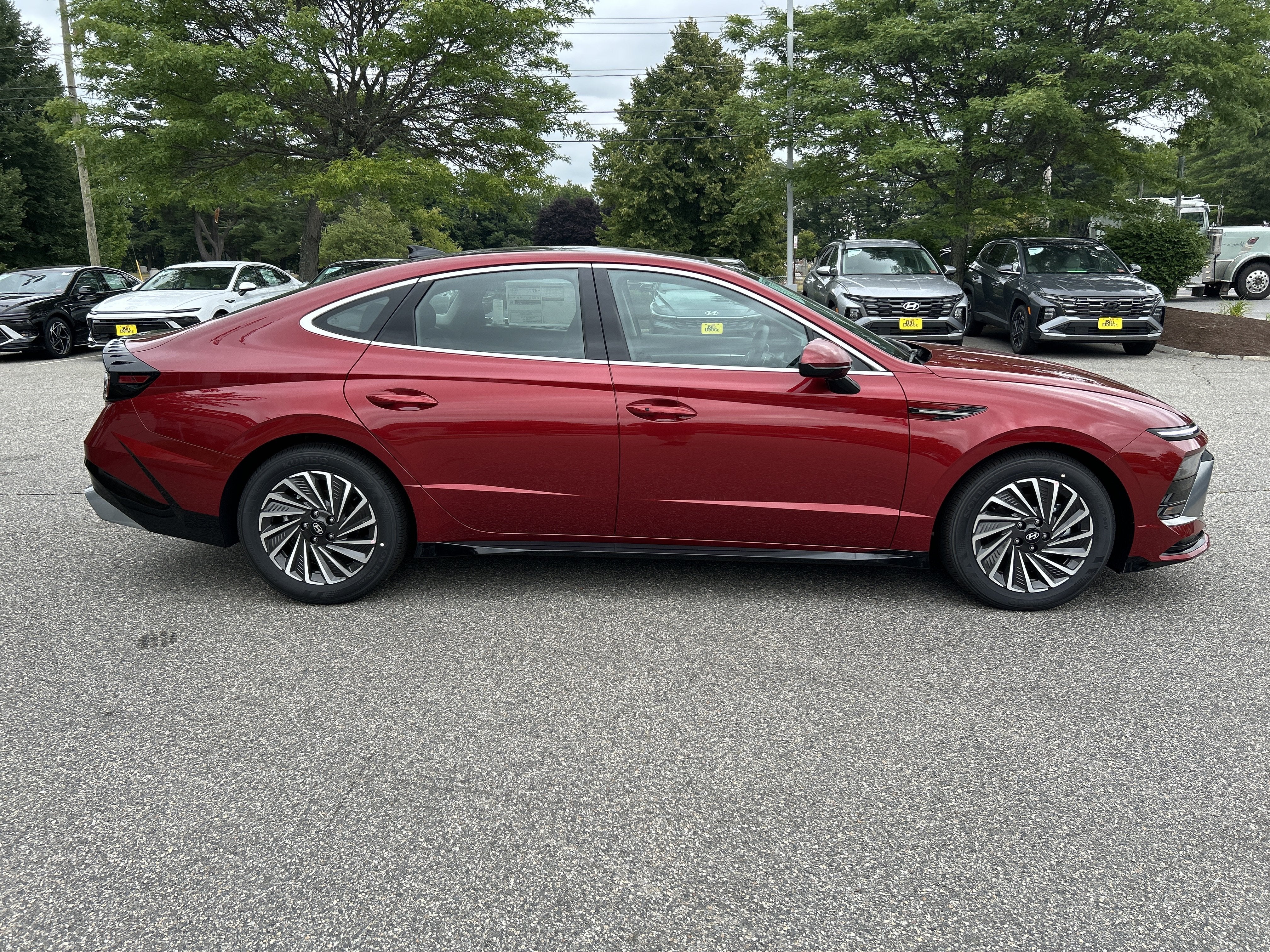 2026 Hyundai SONATA HYBRID SEL