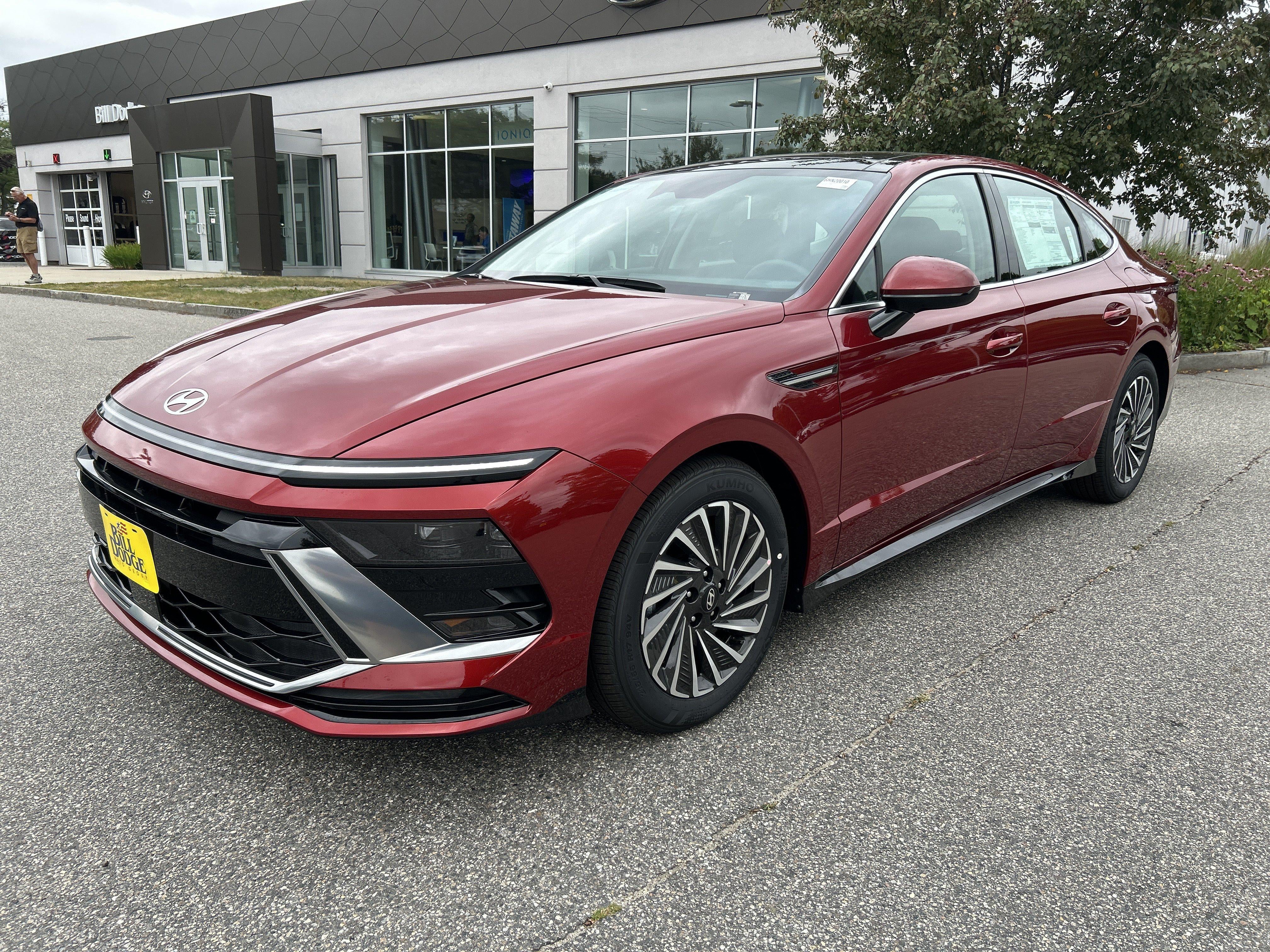 2026 Hyundai SONATA HYBRID SEL